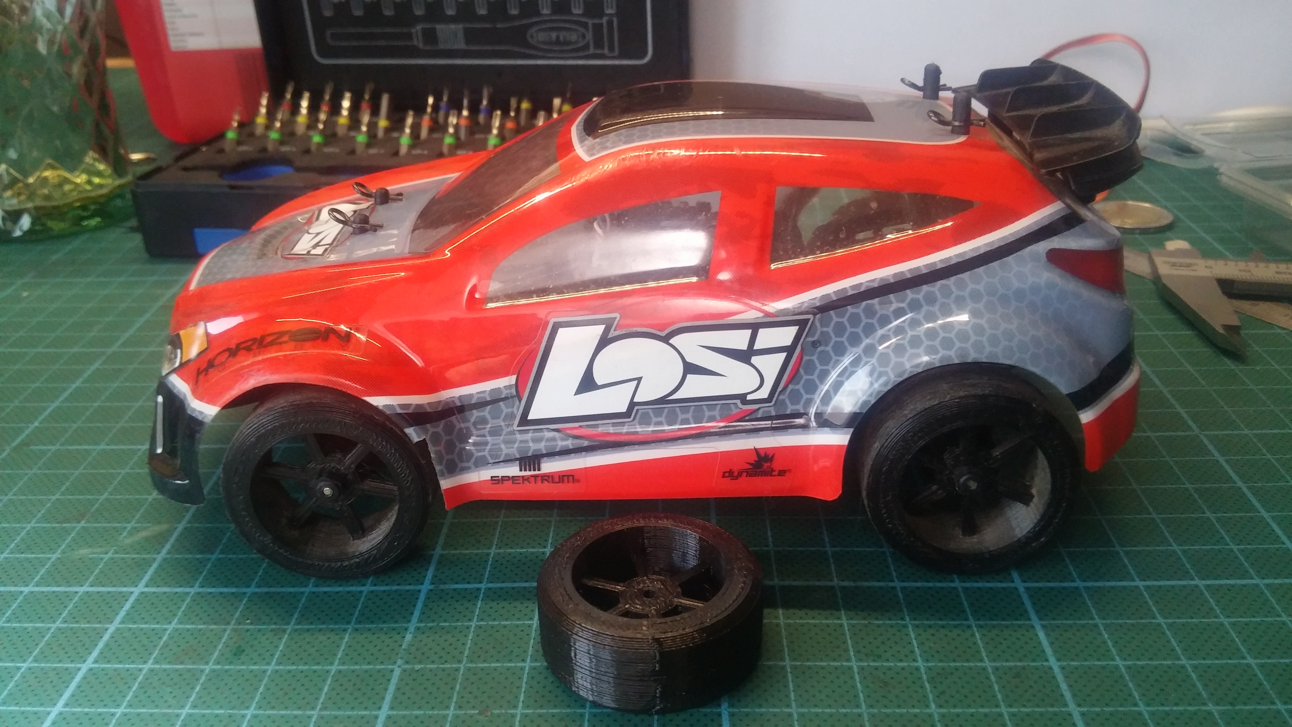 Losi Micro 1/24 tire rally/sct