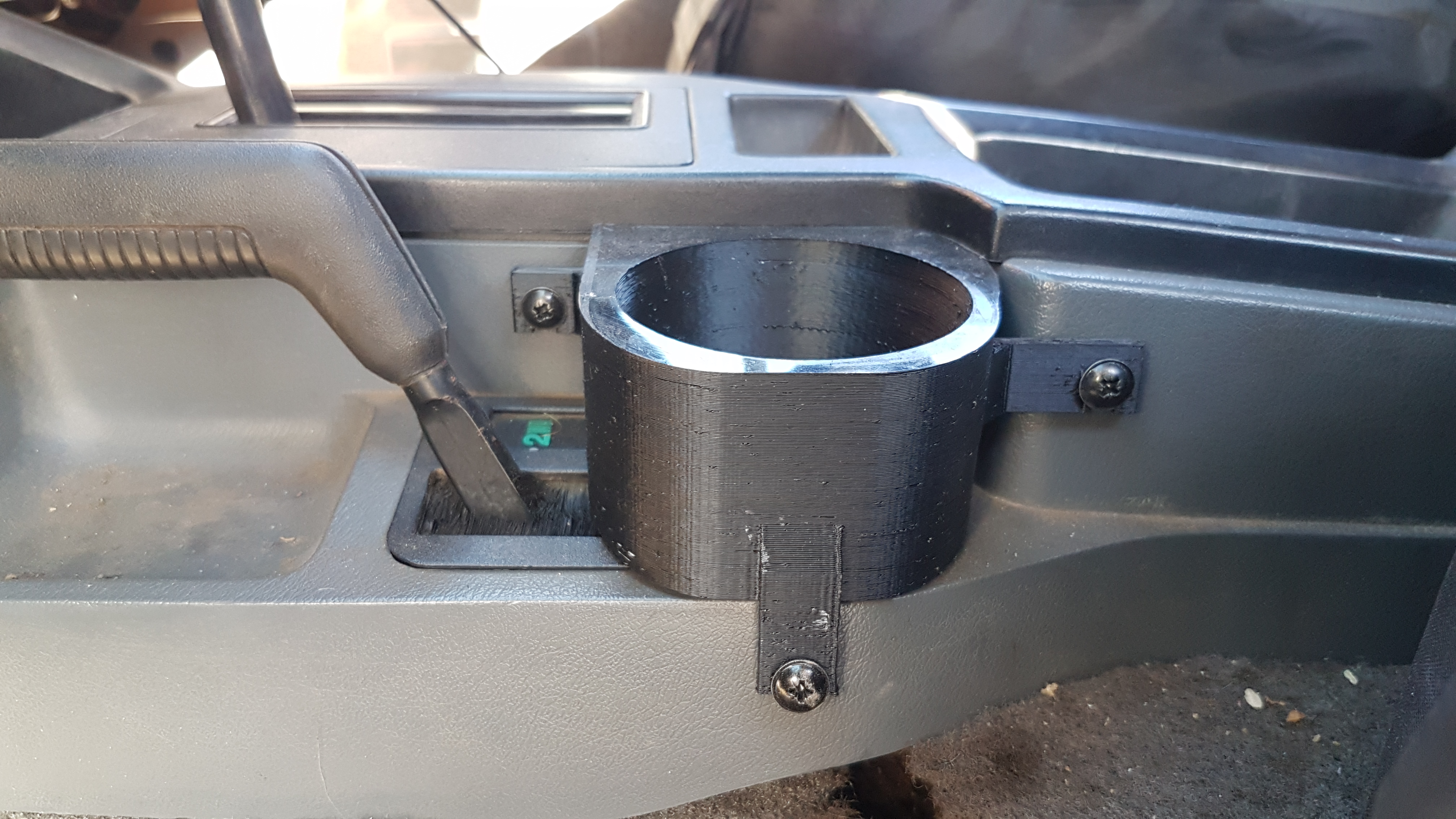 Jeep Cherokee XJ pre face-lift cup holder