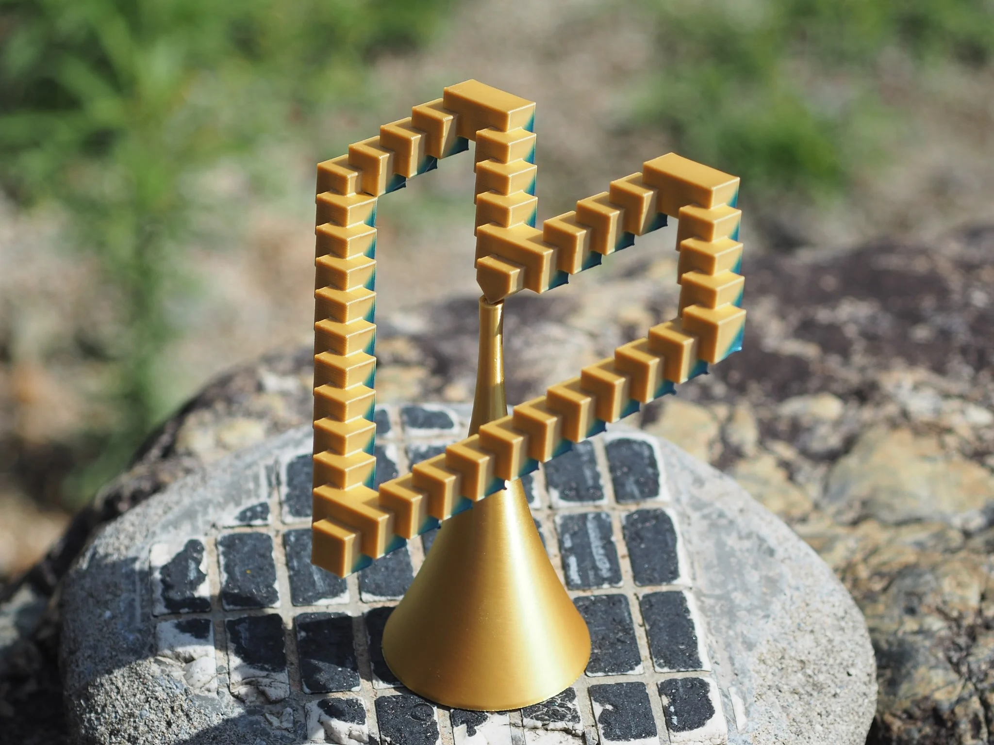 Balancing Cubic Heart