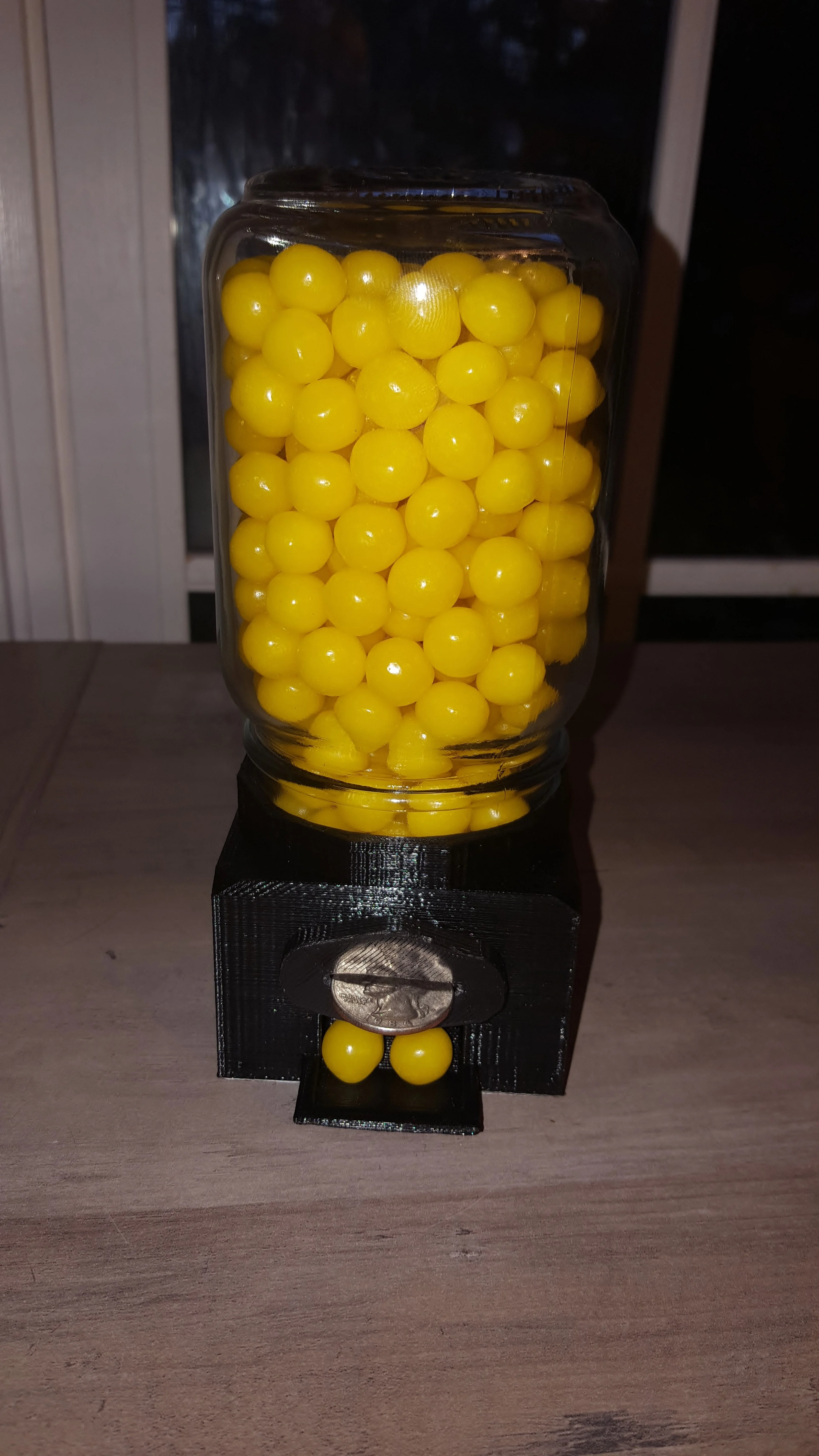 Mason Jar Candy Dispenser (Minimal Filament/Candy Specific)