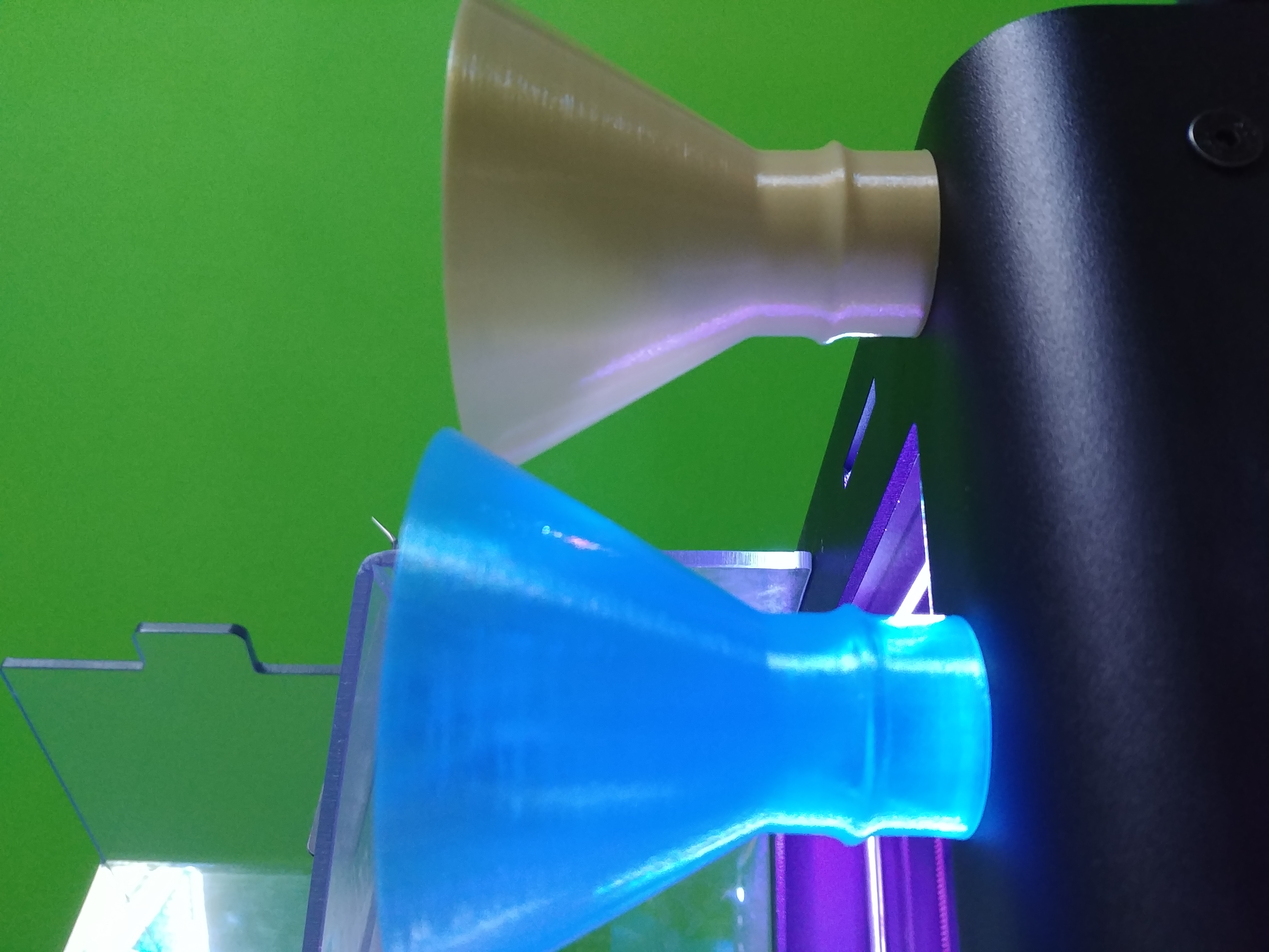 Photocentirc resin funnel
