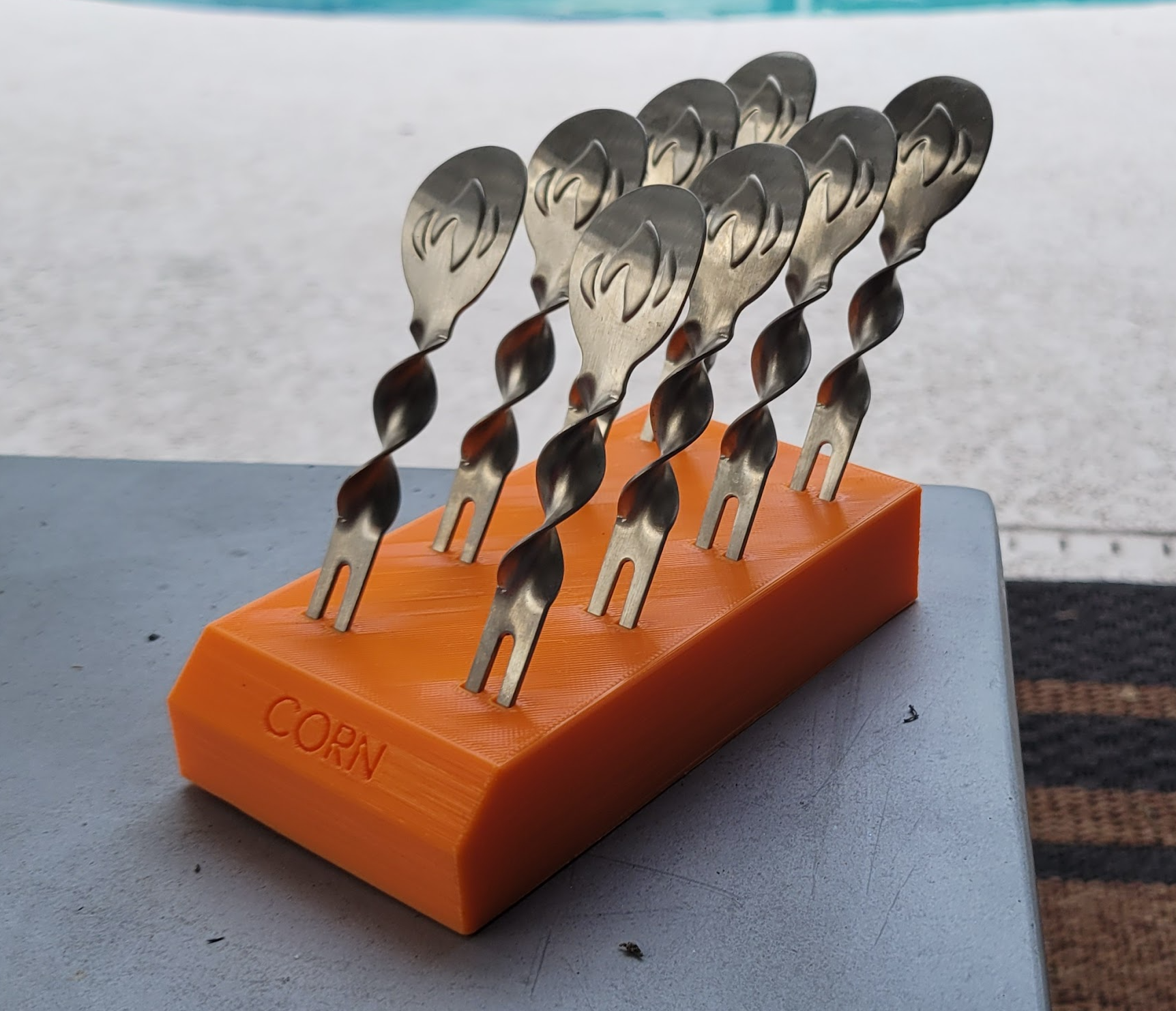 Napoleon Corn on the Cob Skewer Holder