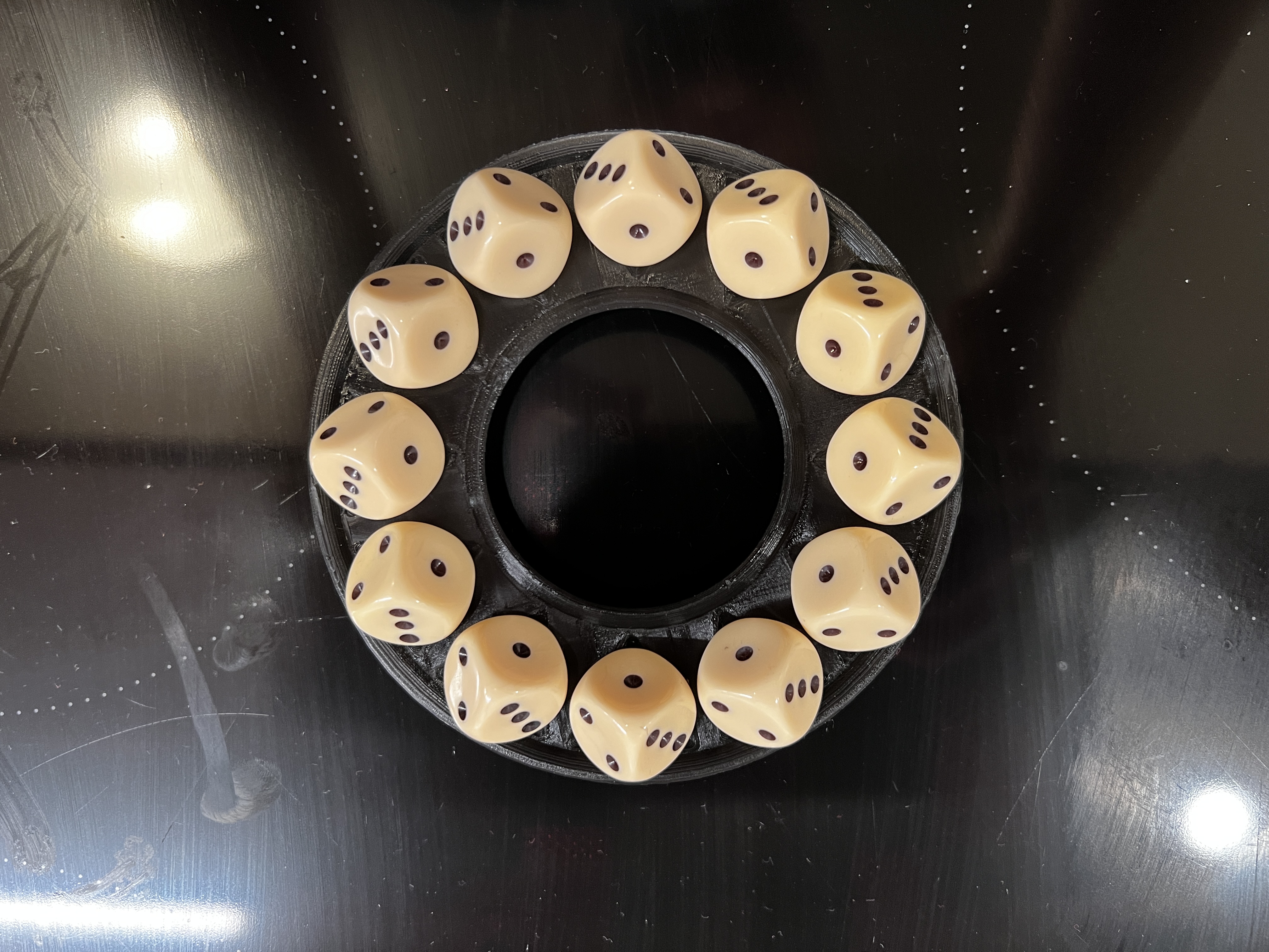 Dice presentation stand ring for 12 dice