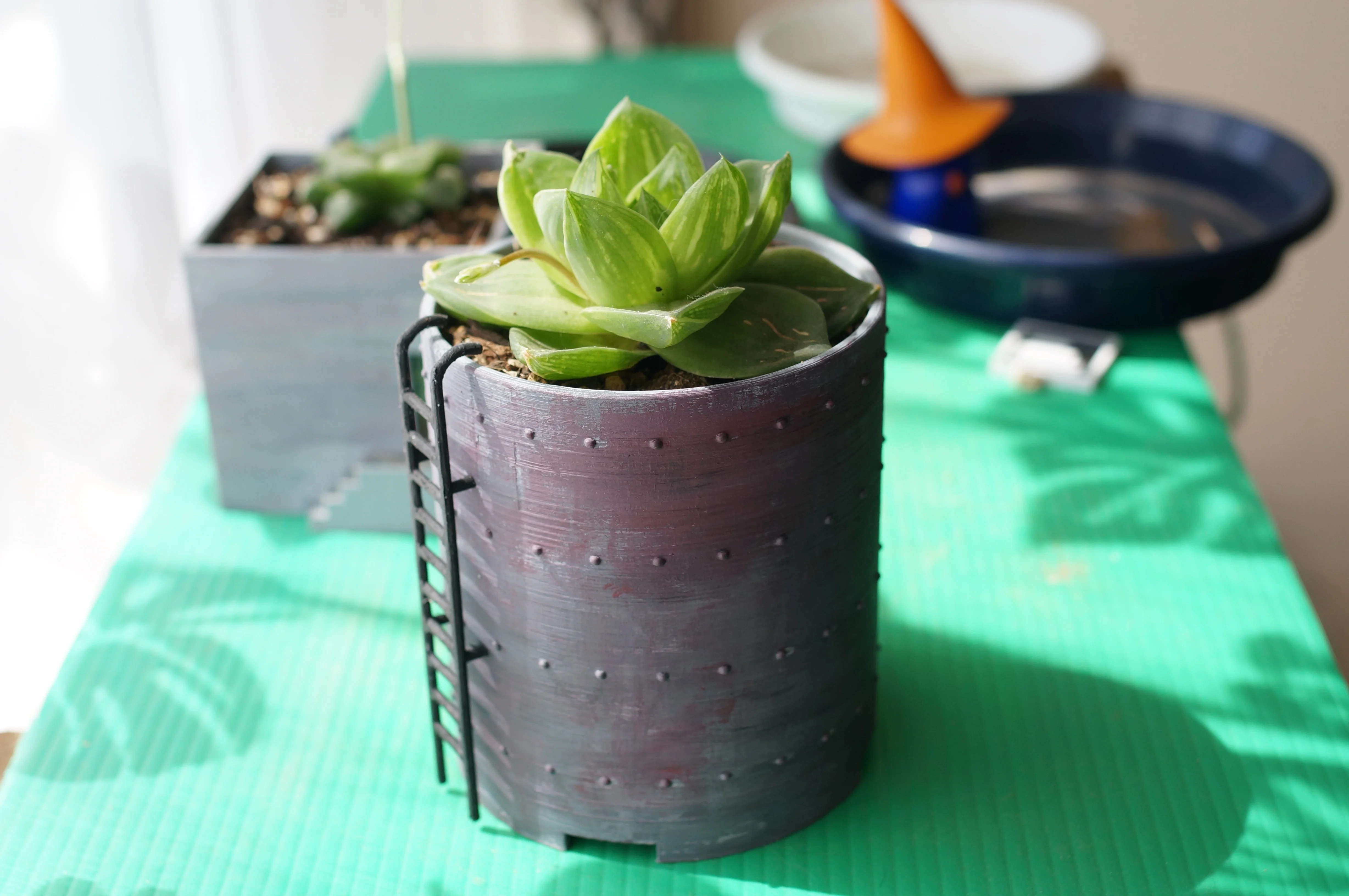 Ruins Planter 3