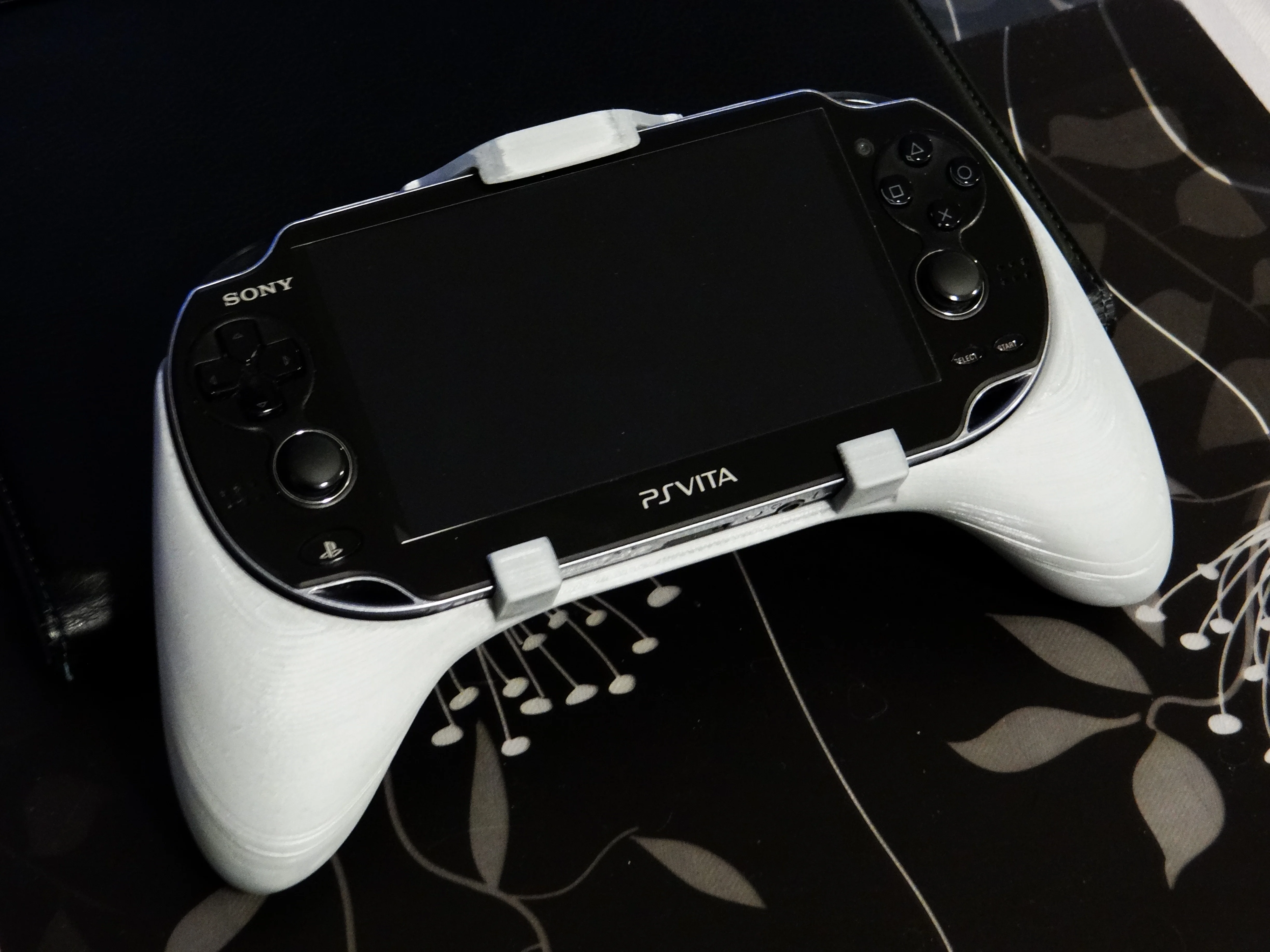 Ergonomic Grip For Ps-Vita (PCH-1000)