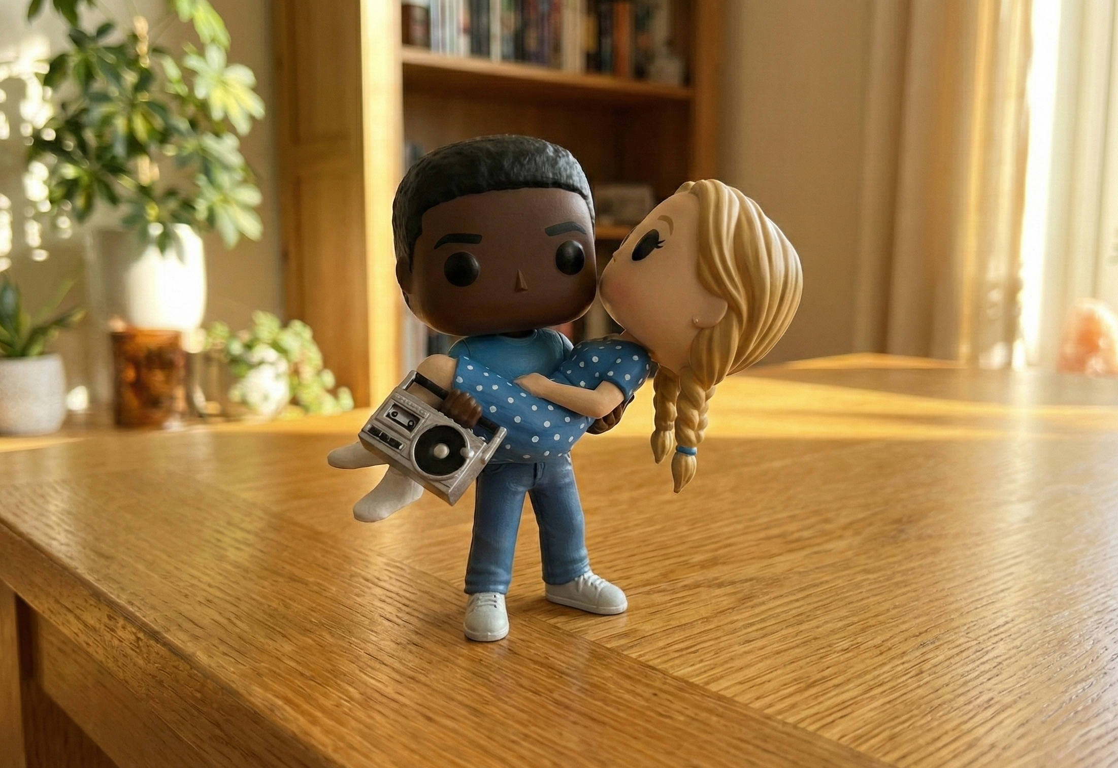 Lucas & Max – Hospital Escape Figurine (Inspired by Stranger Things)
