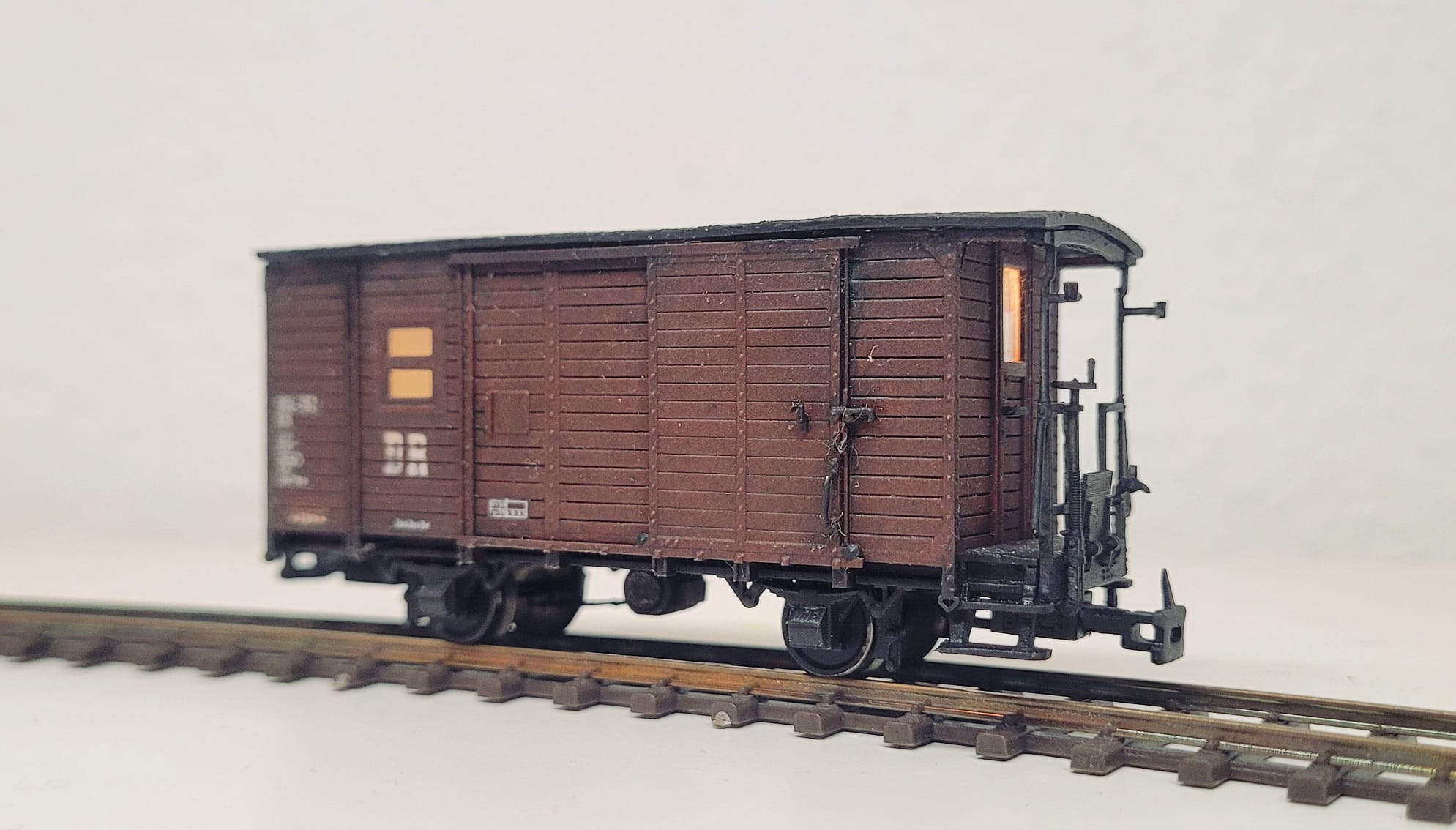 H0m 1000mm narrow gauge caboose 905-152 (NWE 155) 1/87 scale