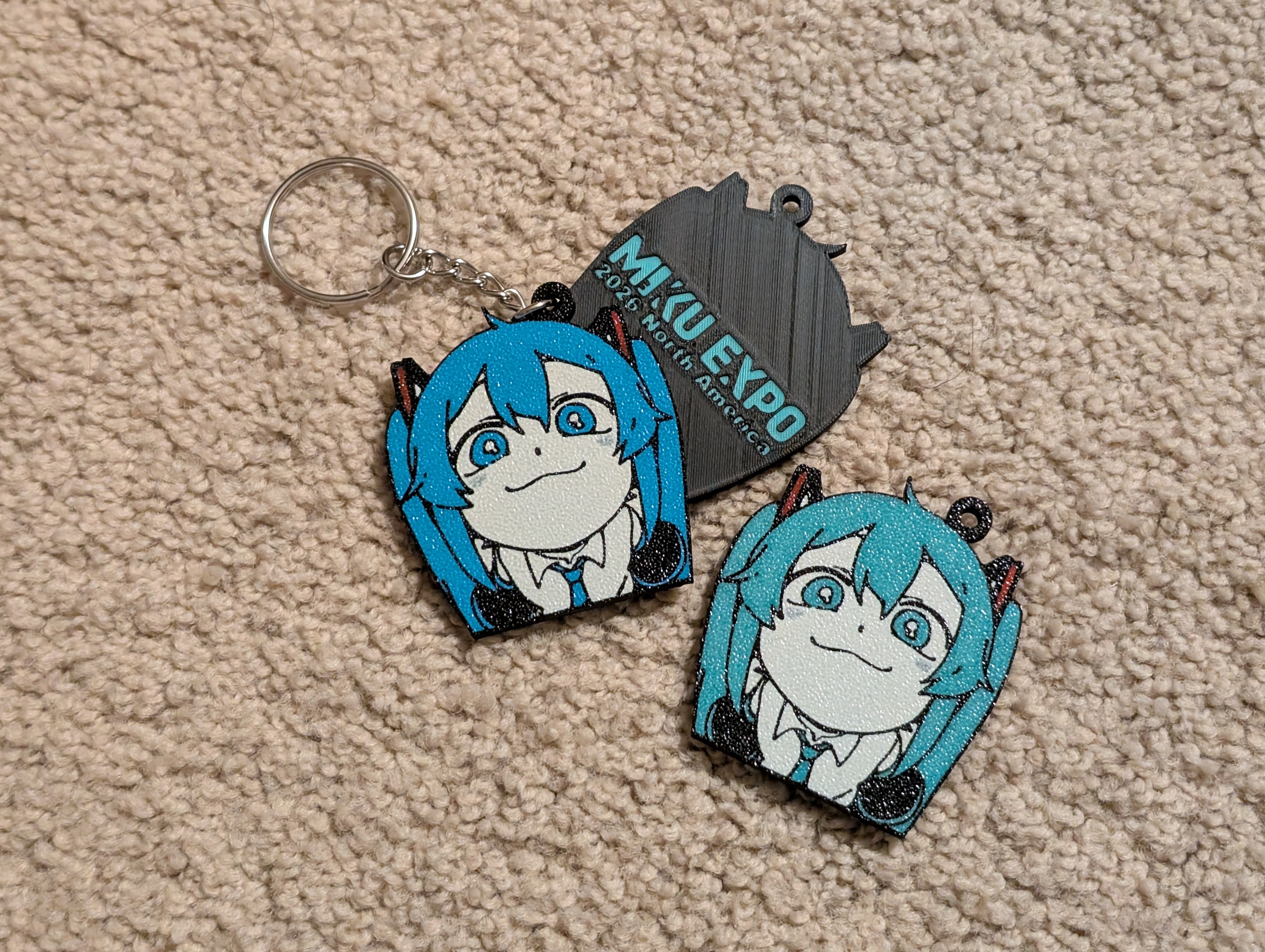 Looking Up Chibi Miku Keychain