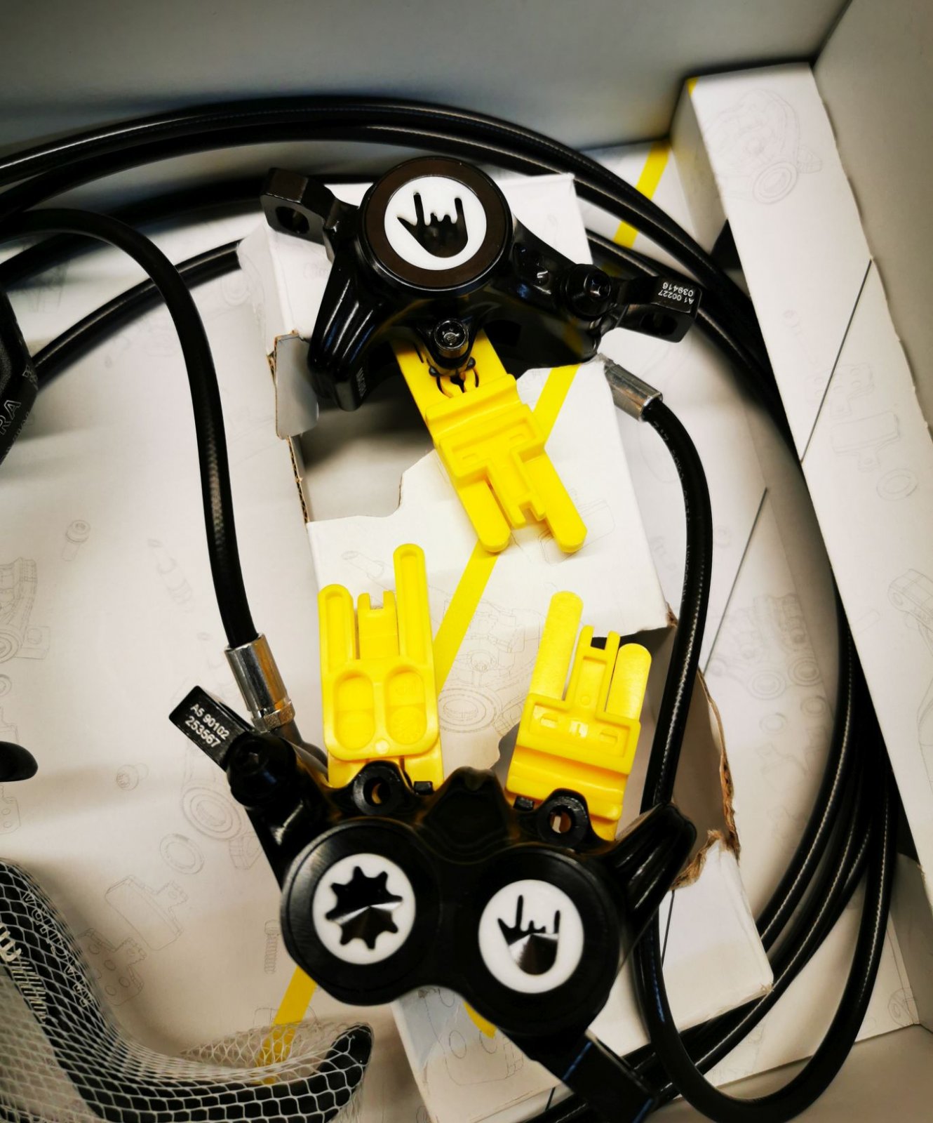 Magura MT4 MT5 Blenden