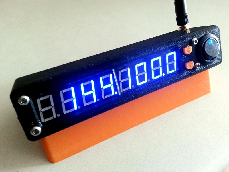 Wireless ham radio frequency counter