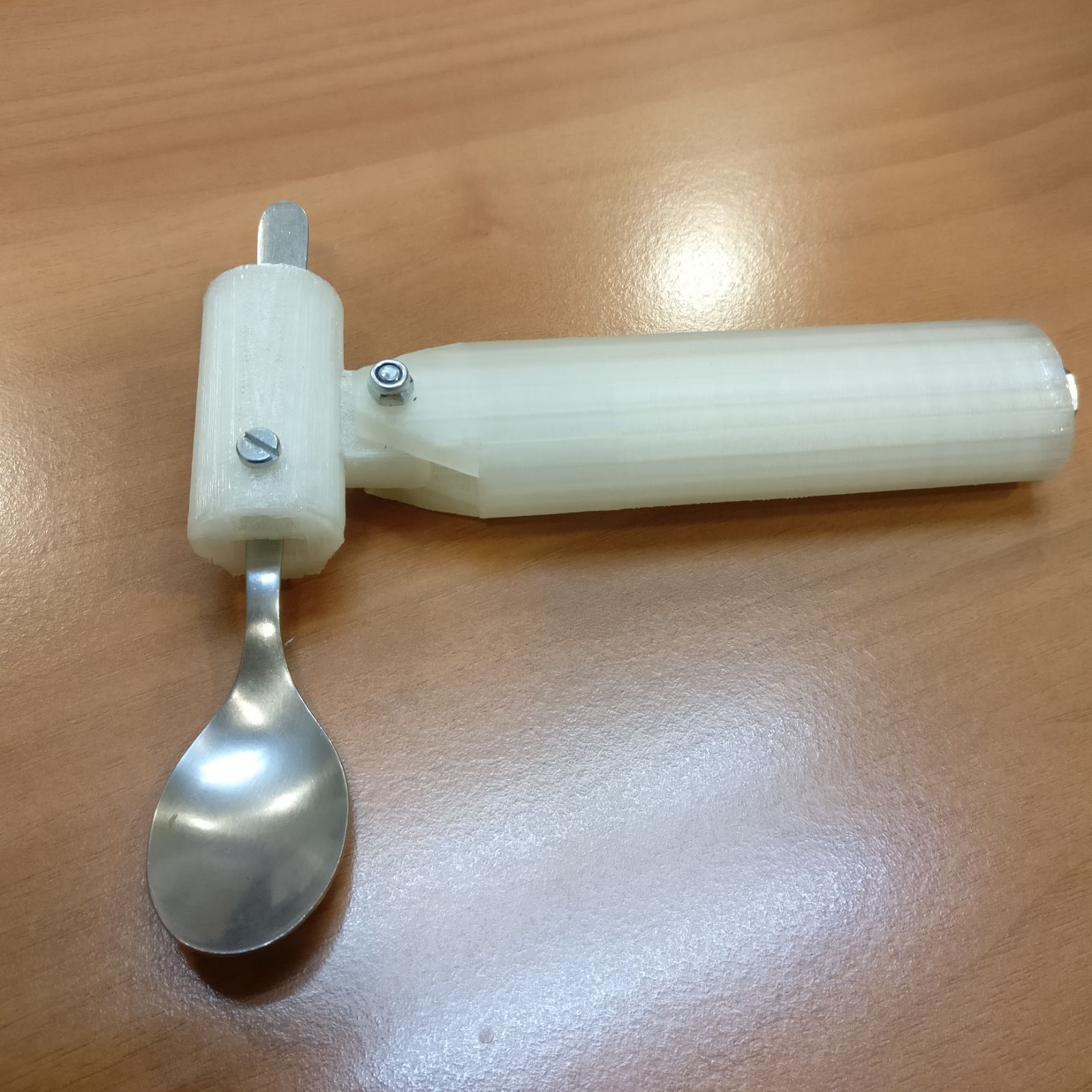 Cuchara Angulable
