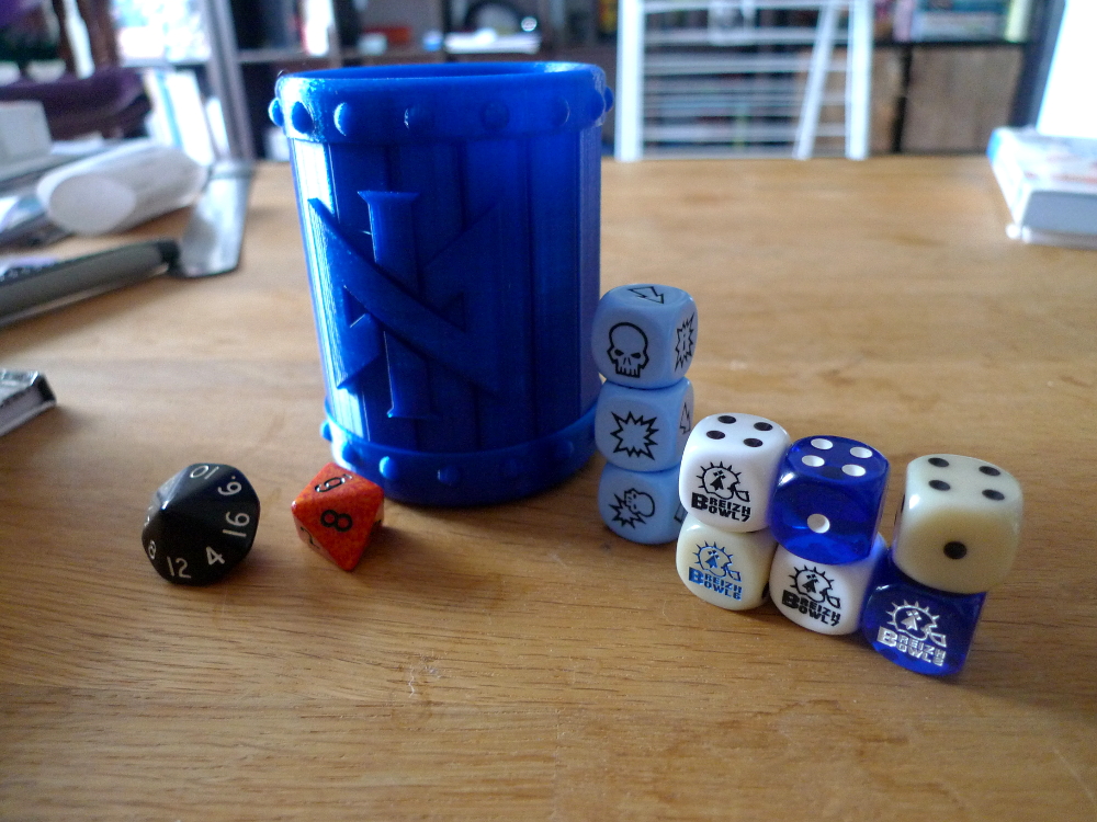 Wooden beer mug-style dice cup