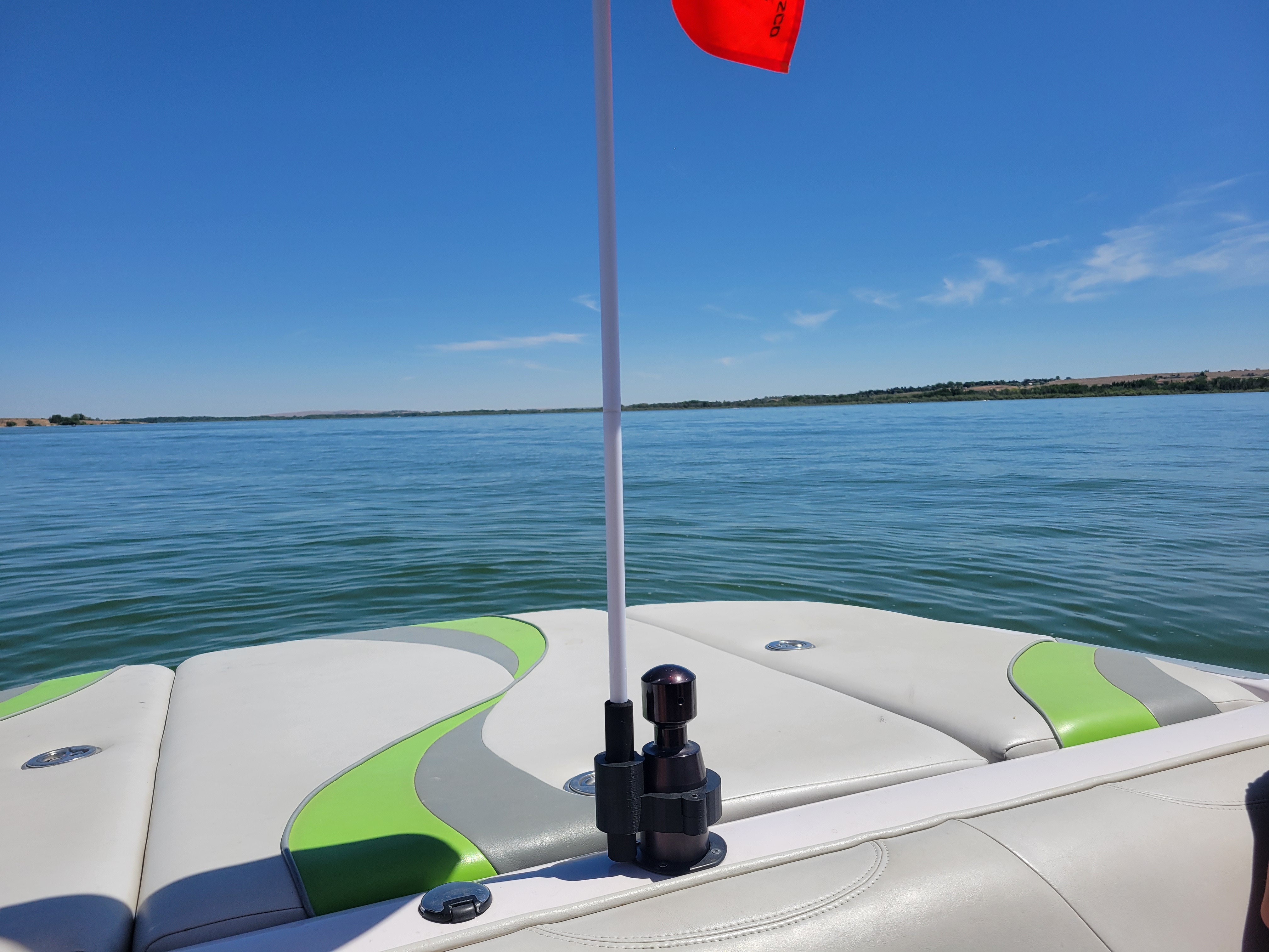 Boat Flag holder attaches to Pylon.  Wakeboard, wakesurf, water ski, tube.