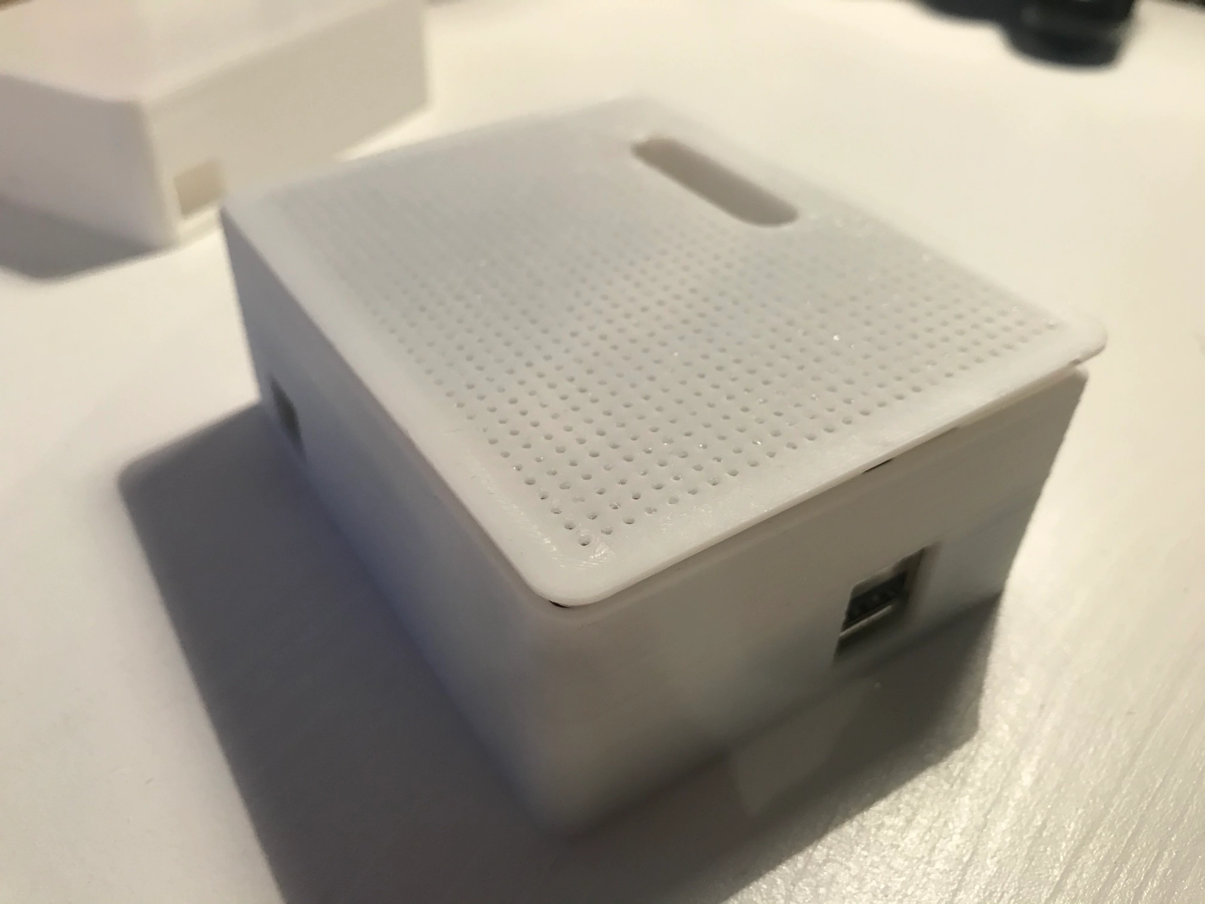 Snips case for Rpi3 + ReSpeaker 2-Mics Pi HAT + Speaker 3W