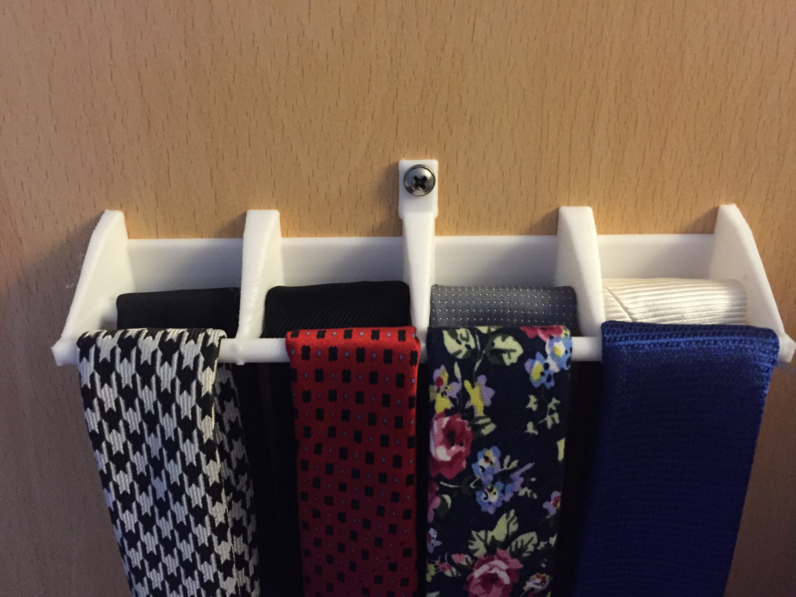 Tie Rack / Hanger - Simple