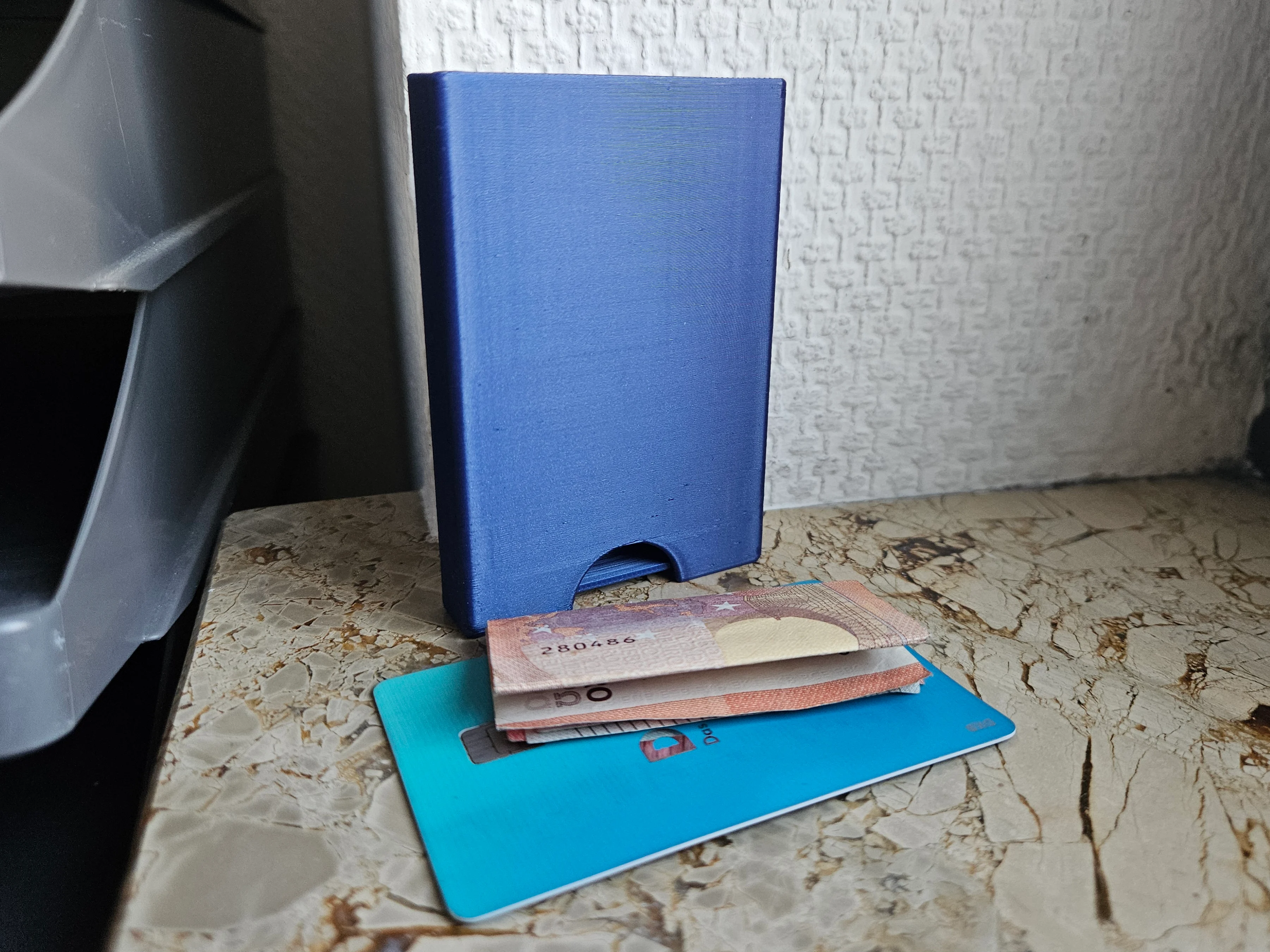 Slim Wallet (Cash and Card, V2)
