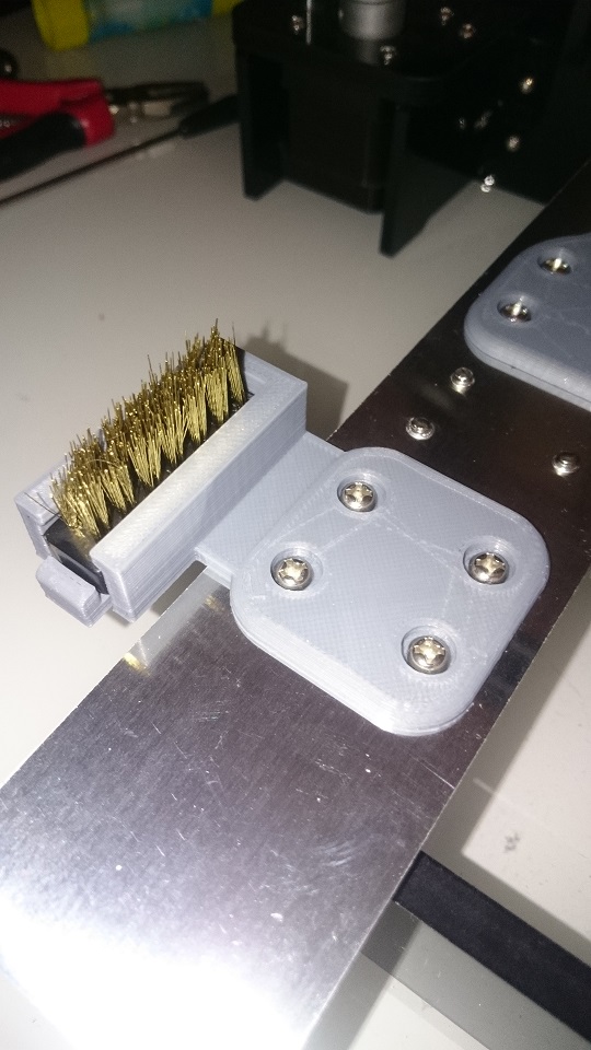 Anet A8 - Brush Holder to clean nozzle