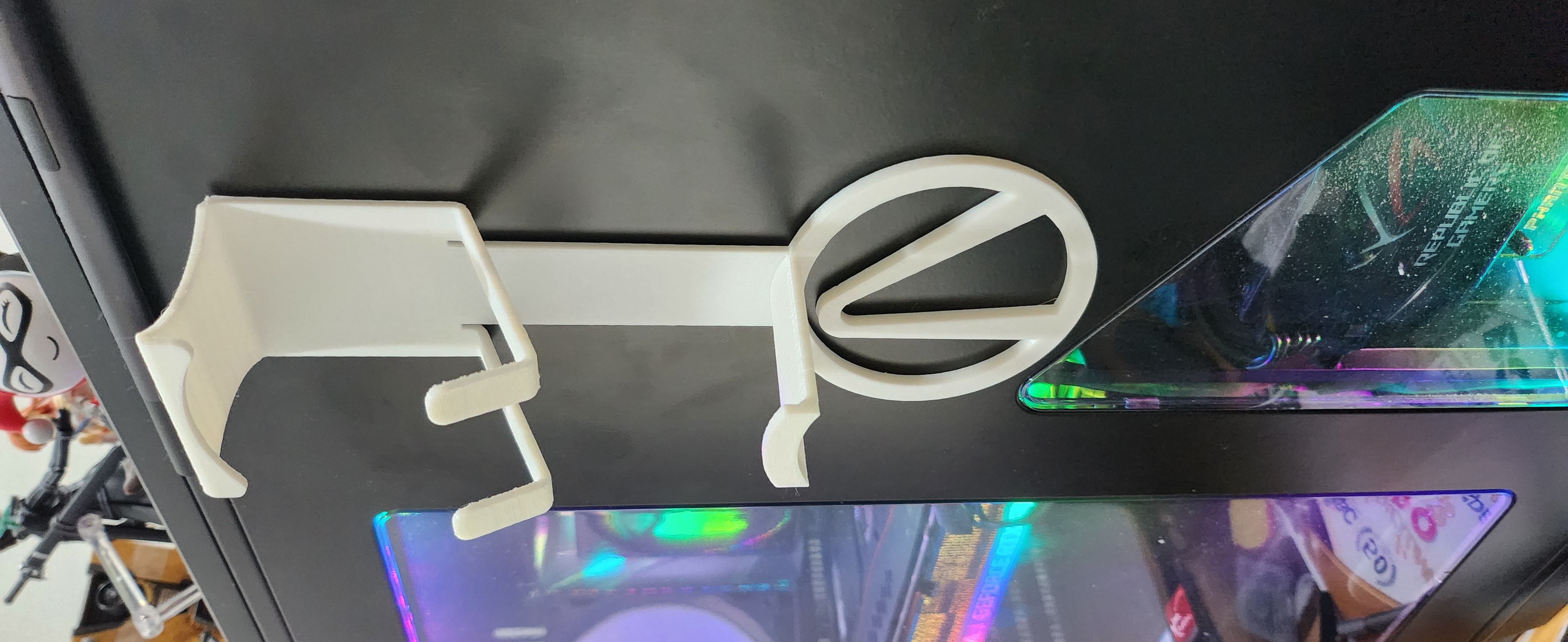 Xbox controller and headphone holder