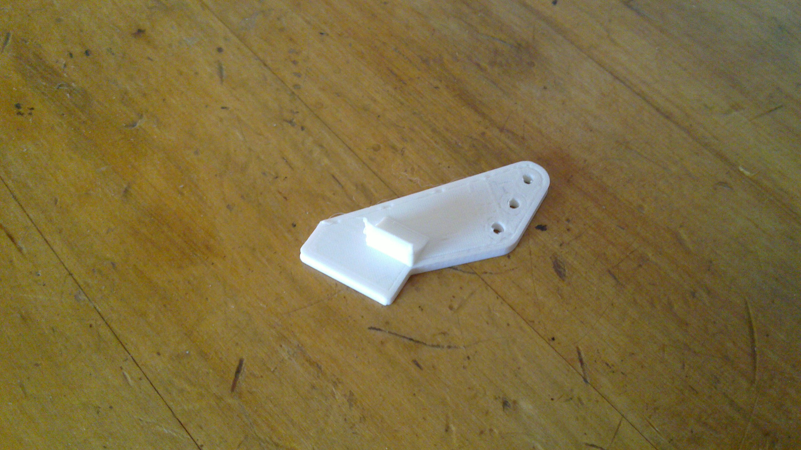 A horn for control surface of radio-controlled gliders and planes