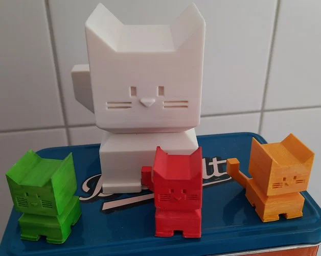 CaliCat GeoCache container