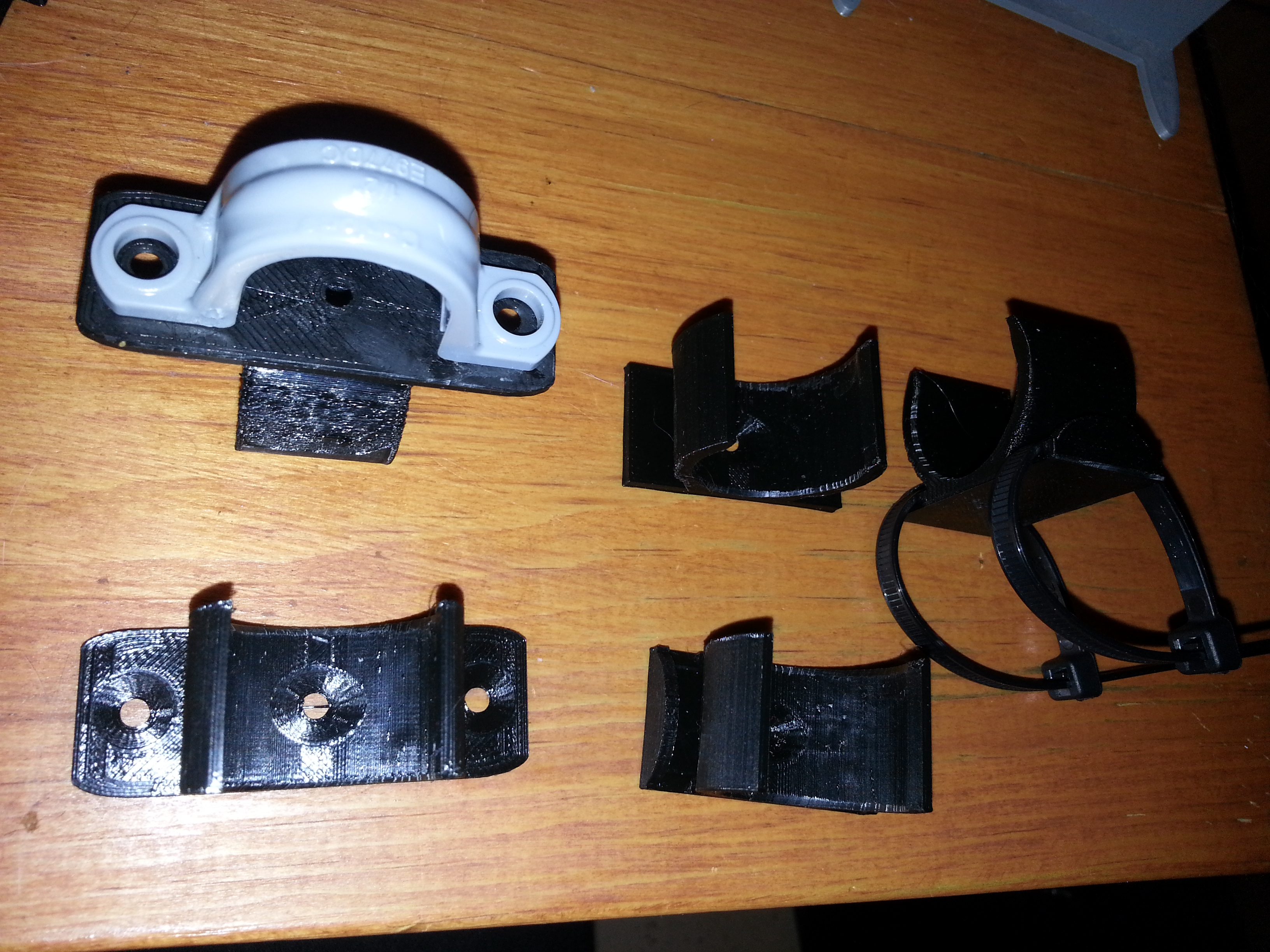 FLASHLIGHT MULTI CLIP