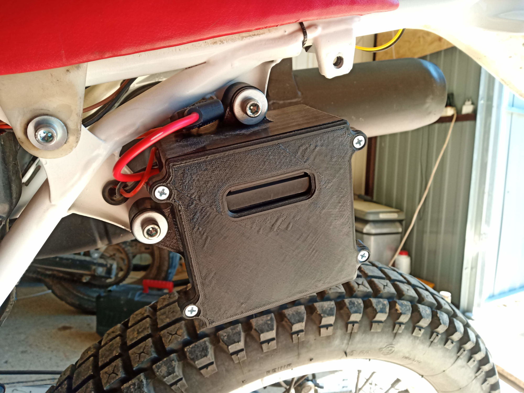 yamaha tt350 battery holder (lipo)