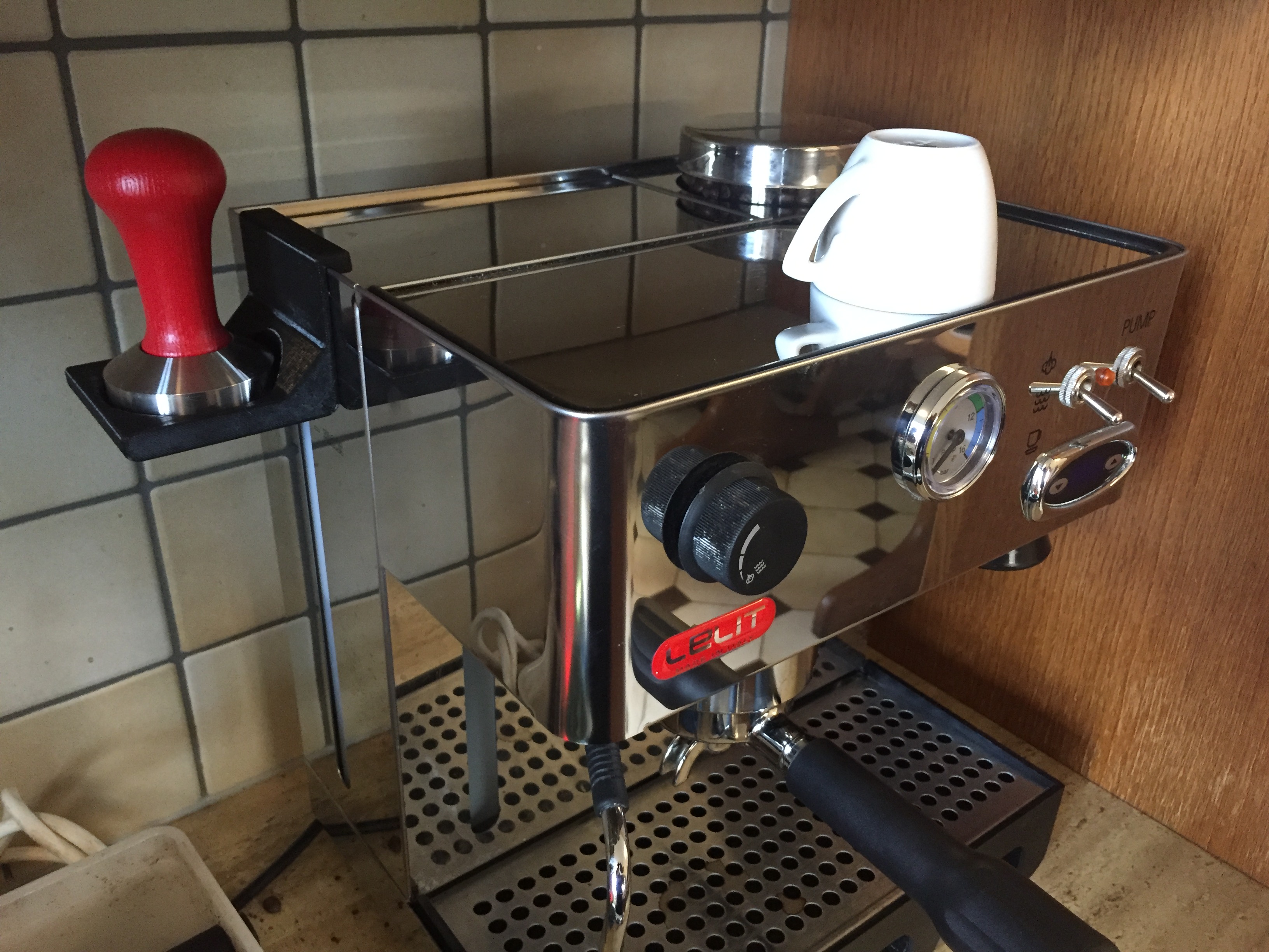 Tamper holder for Lelit coffee machine and 57mm tamper