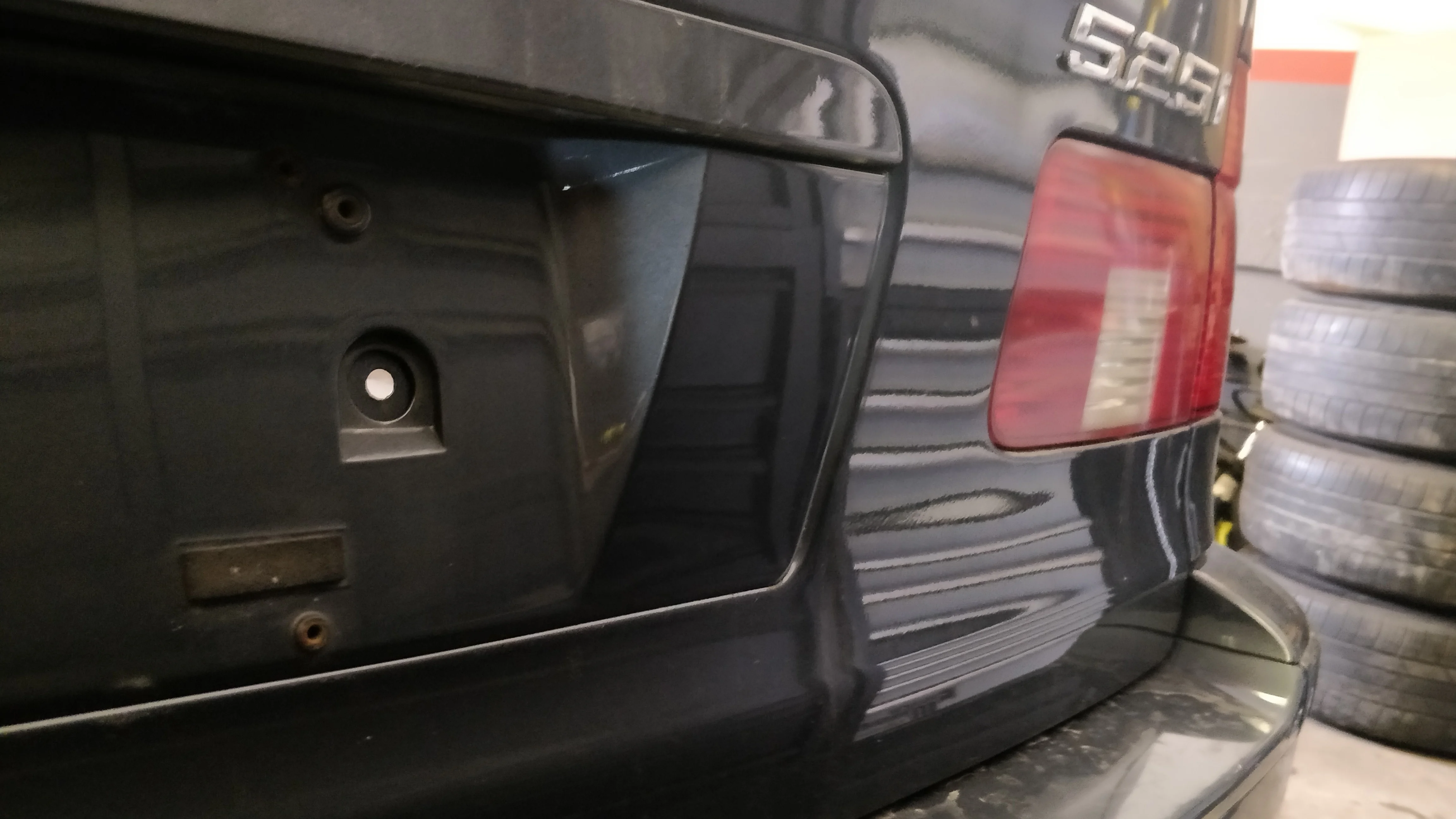 Touring Plate Bracket Fastener for BMW E39