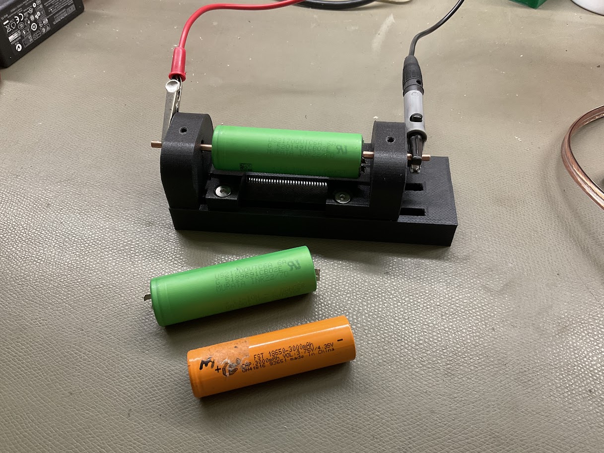Battery Holder for Charging & Testing