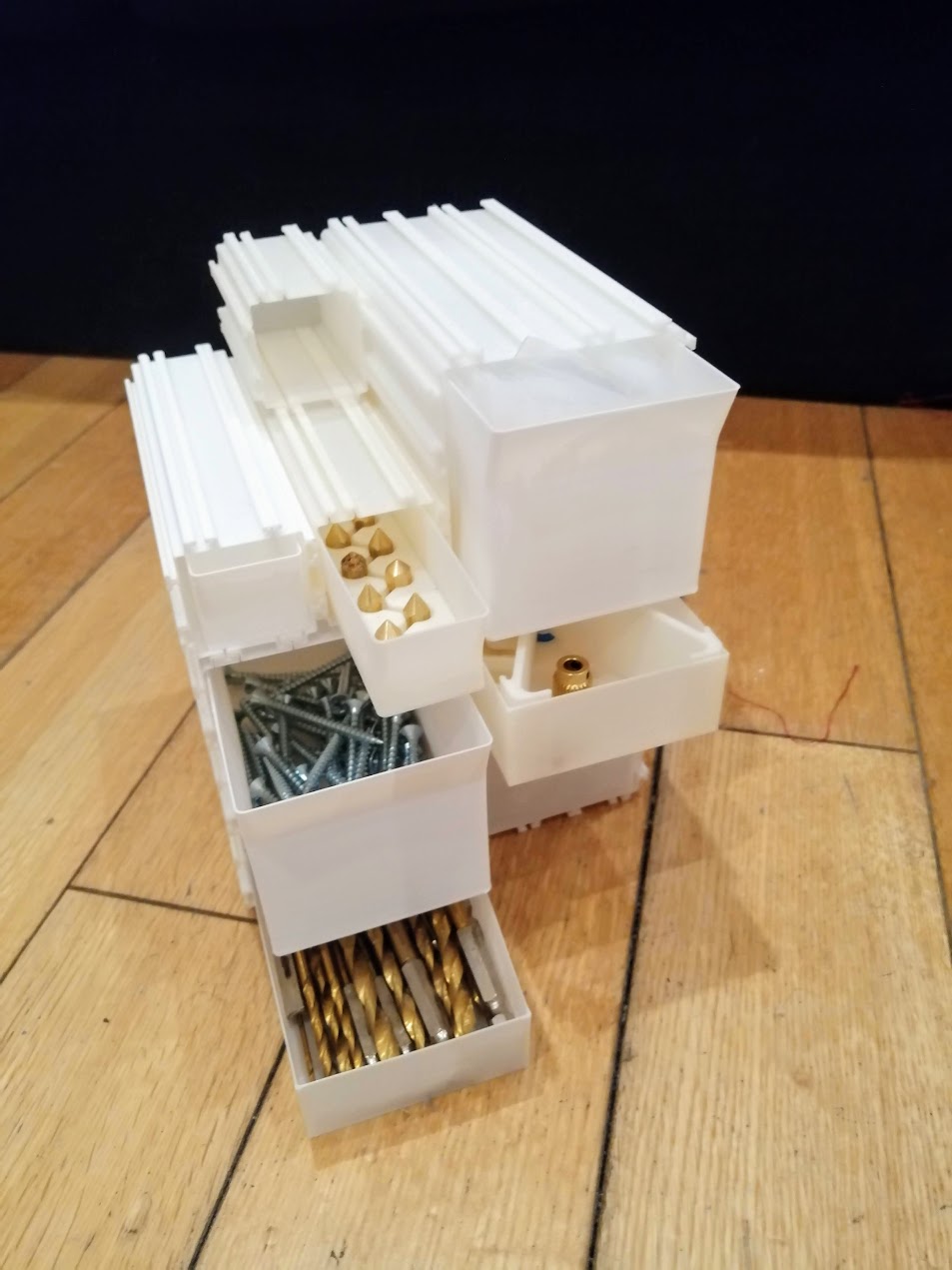 More spiralized modular drawers
