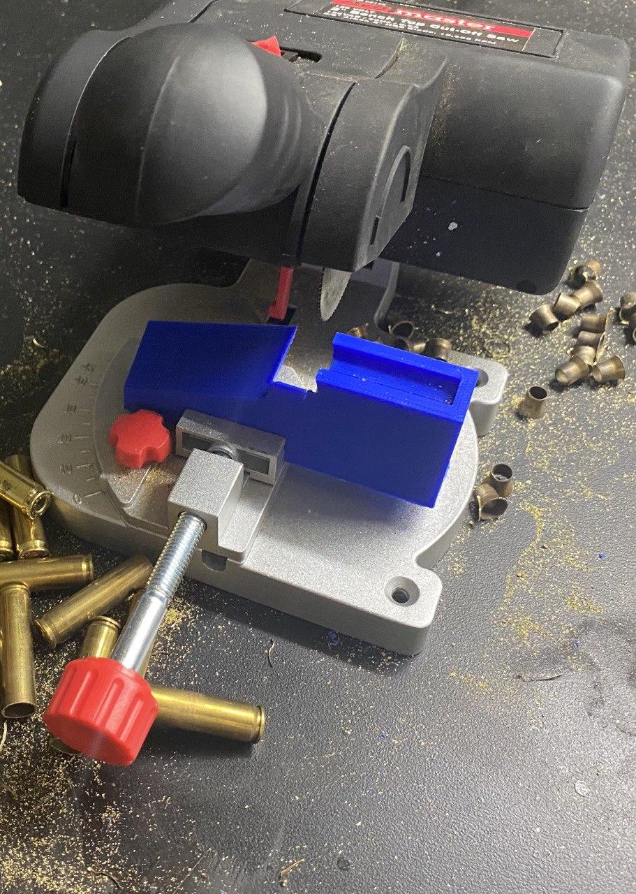 223 to 300 blackout case trimming jig