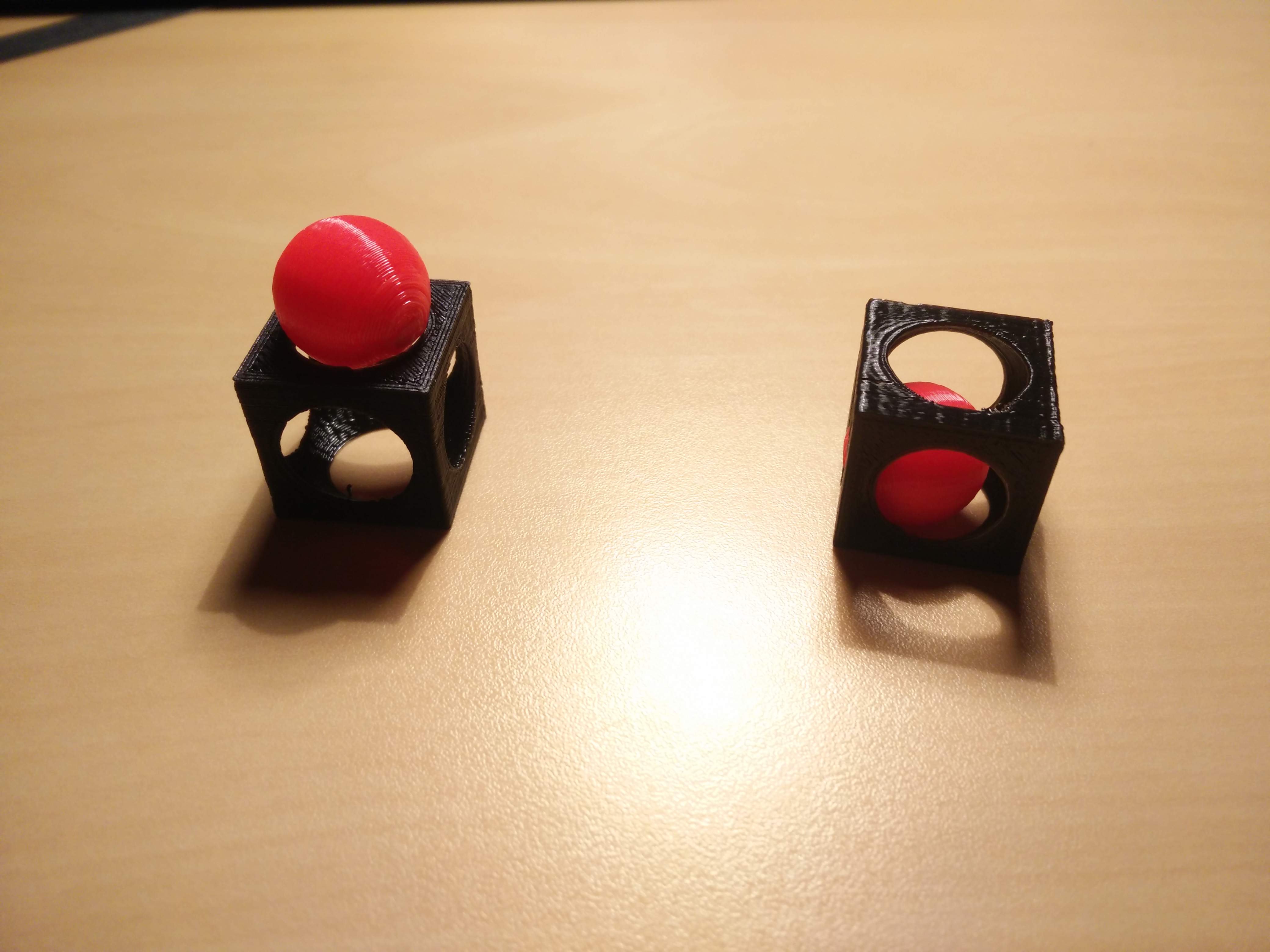 Tour de Magie : Balle Prisonnière // Magic Trick : Locked Ball