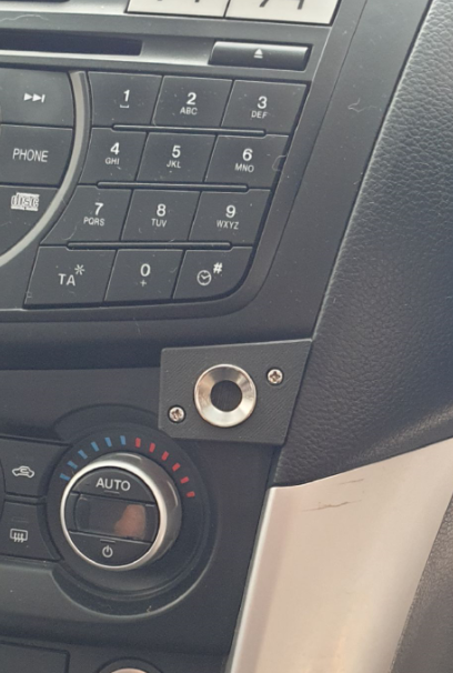 UHF mount Mazda BT50 UP