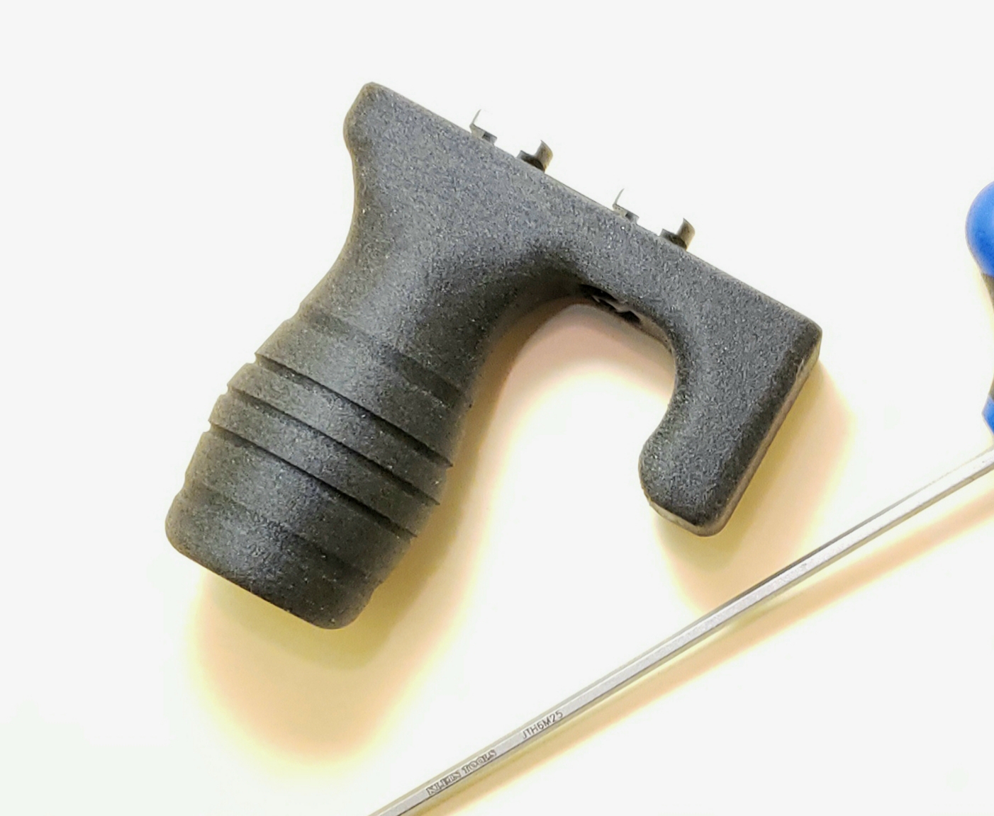 Vertical foregrip mp5k style (M-lok)