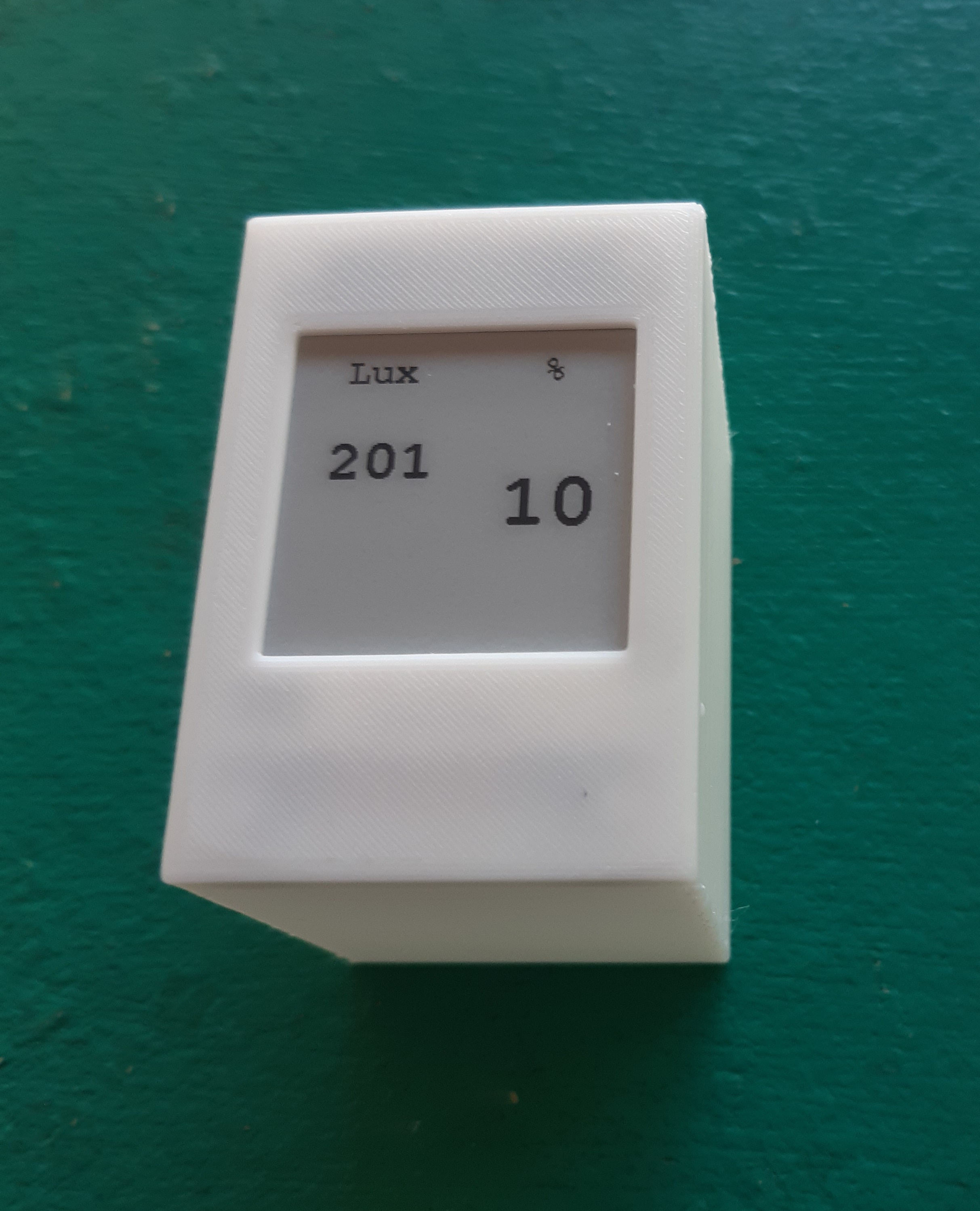 Minimalist 1.54" E-ink Case