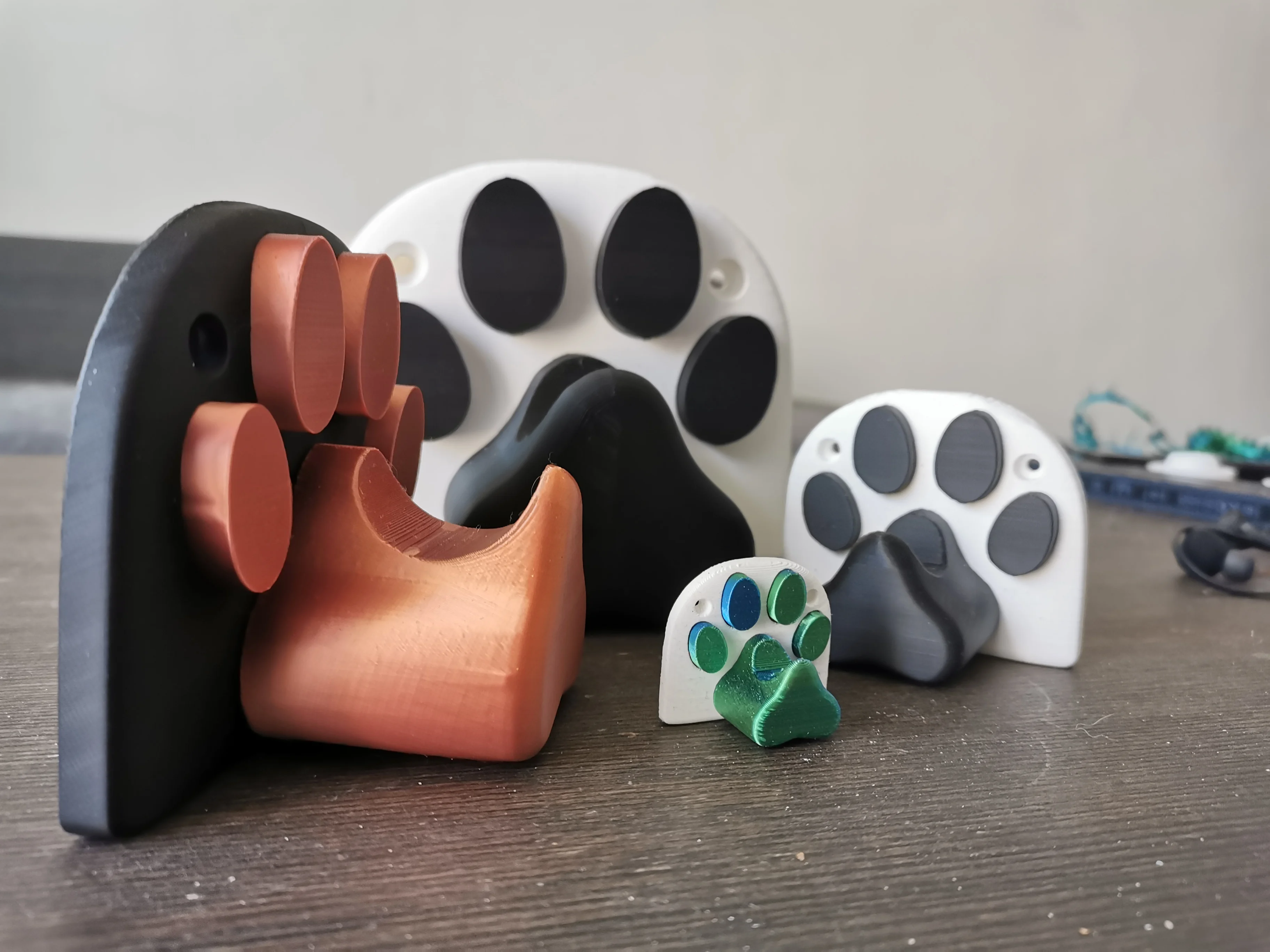 dog leash hanger