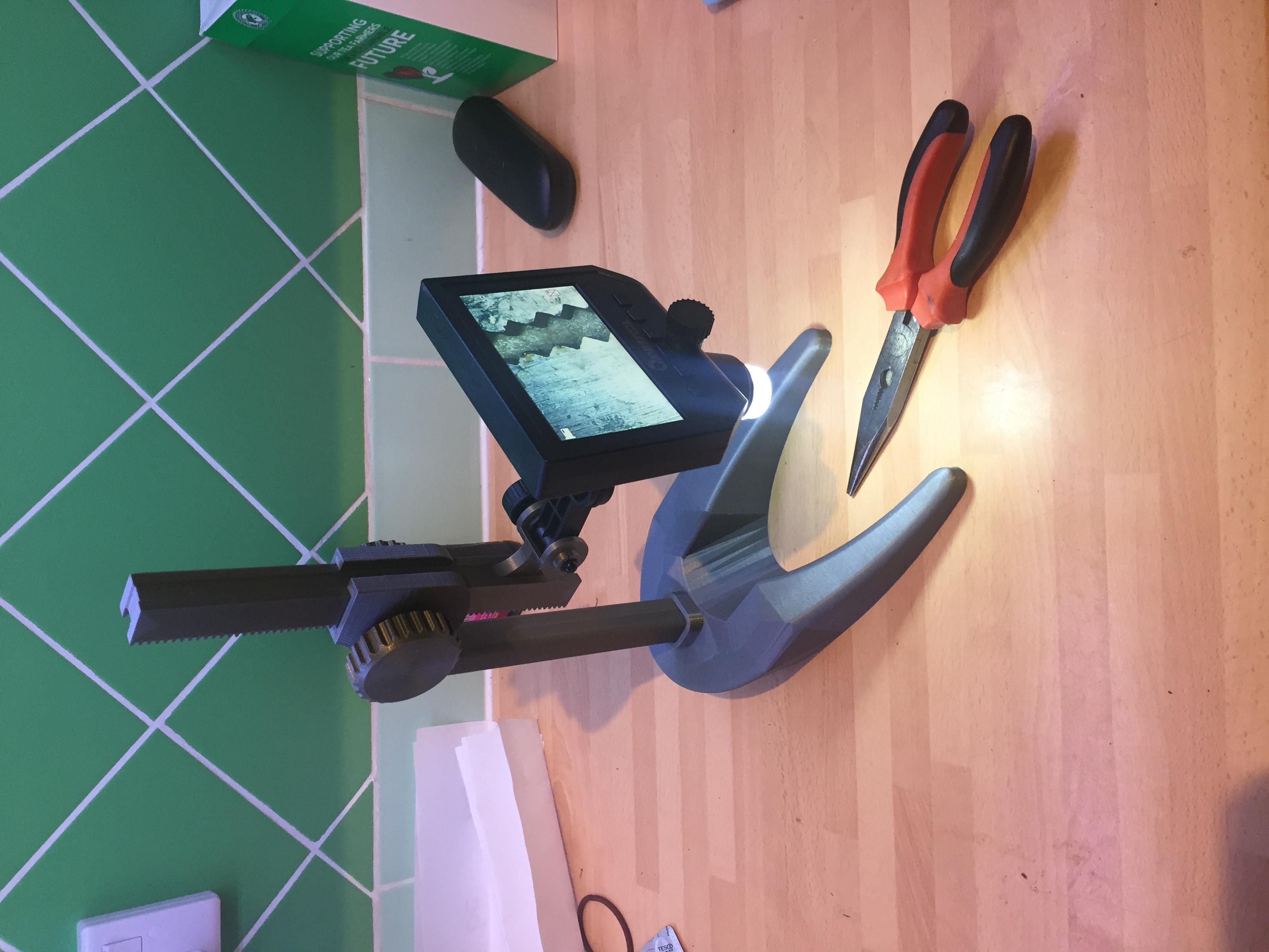 Fully printable digital microscope stand