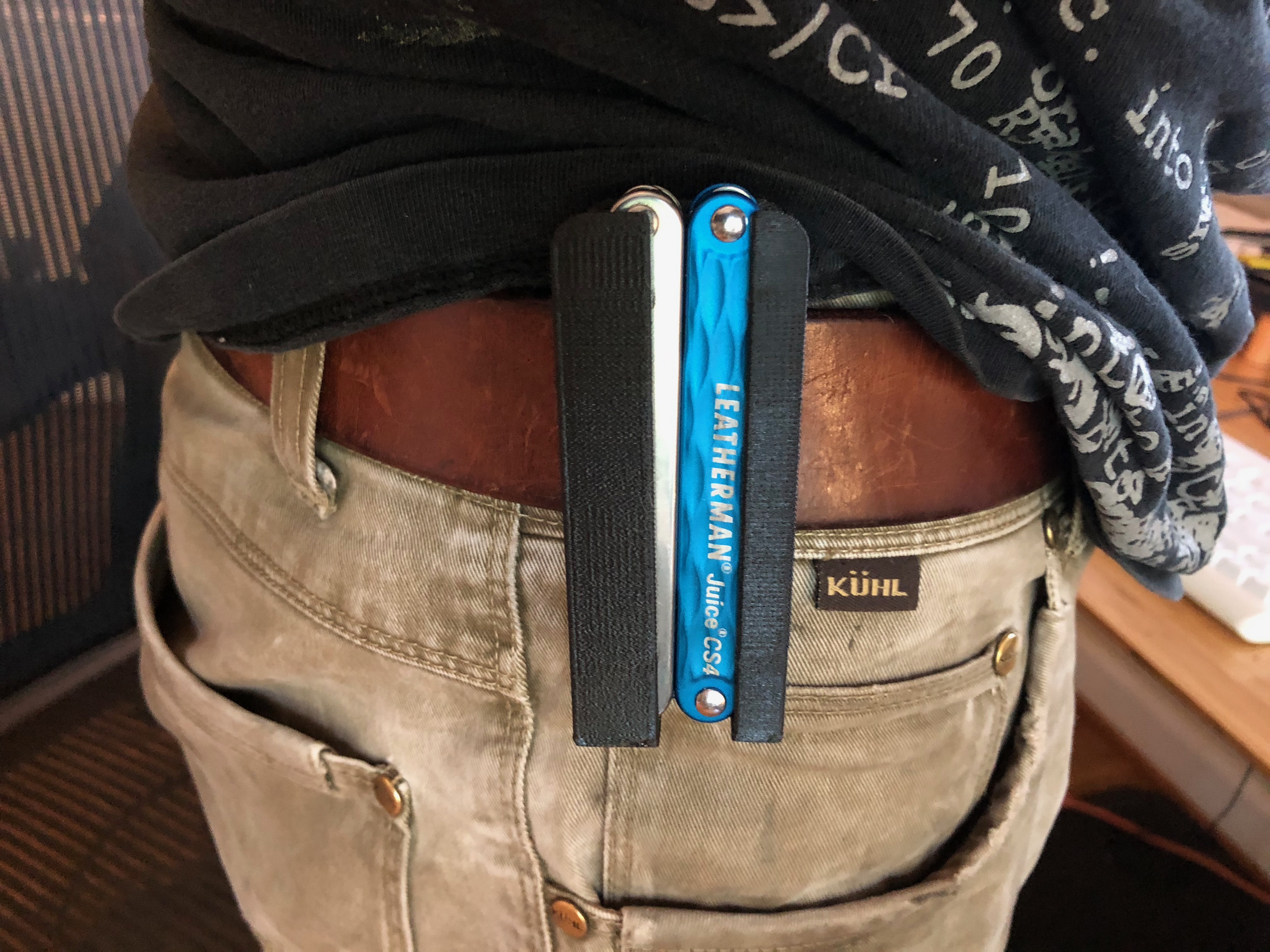 Holster for Leathername Juice CS4 (with corkscrew)
