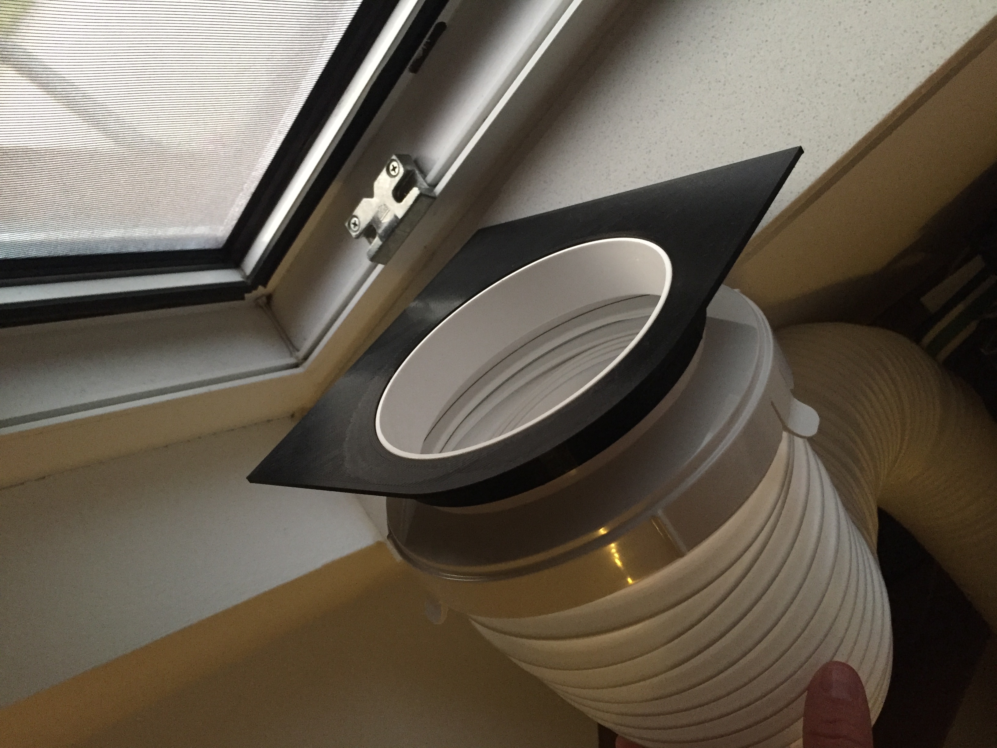 Aircondition - exhaust air hose adapter