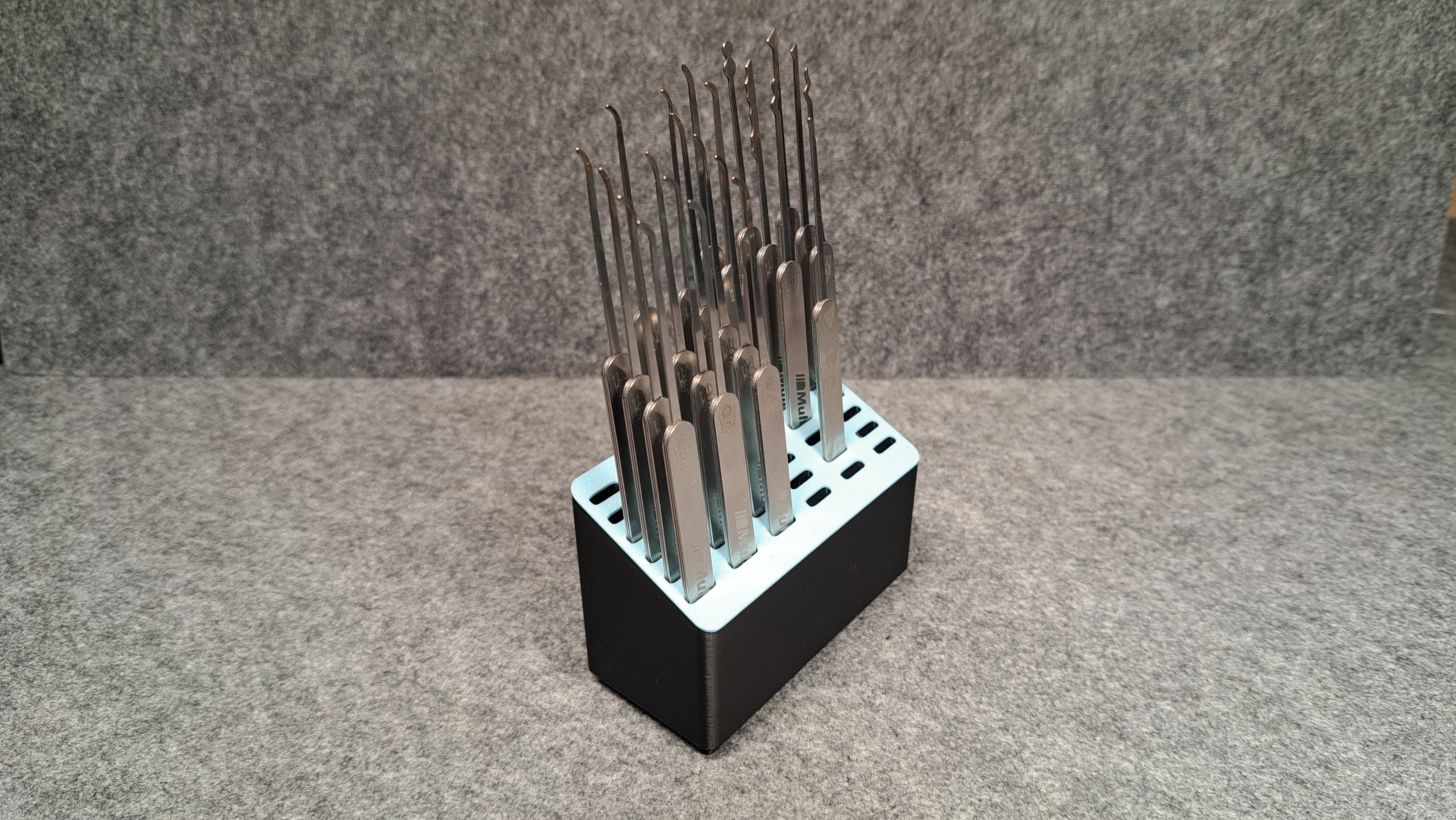 Lock picking stand for Multipick lockpicks