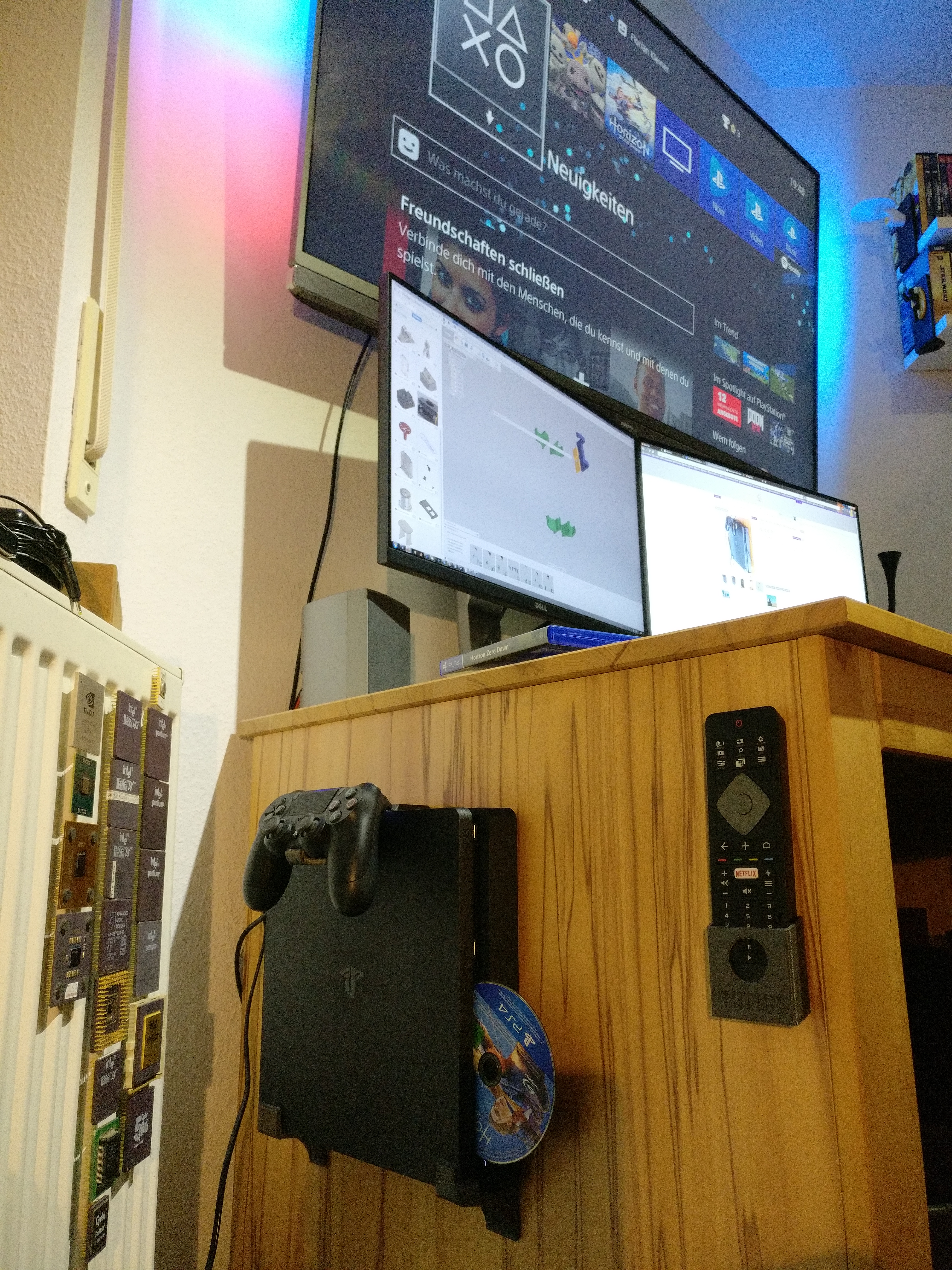 Wall mount for PlayStation 4 (PS4) Slim