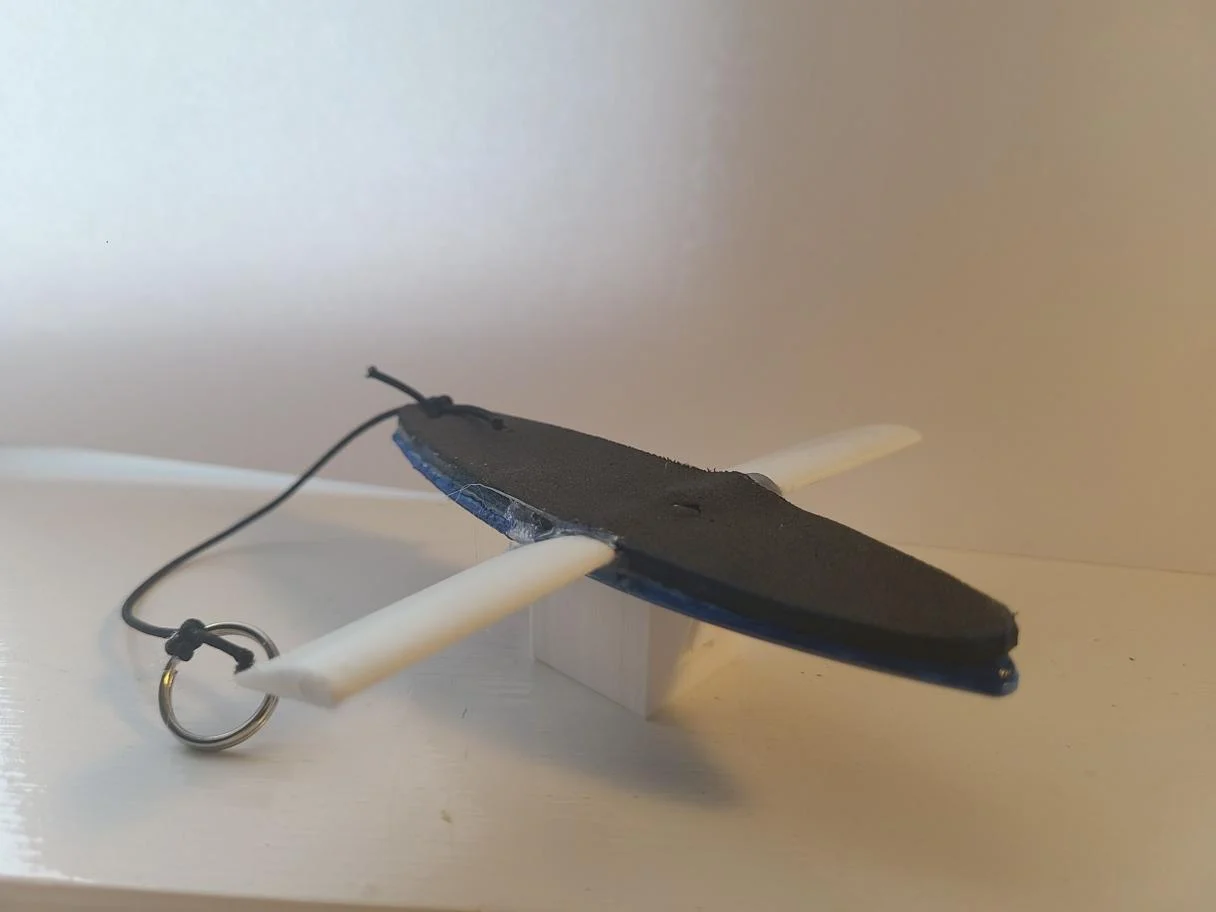 Finger Surfboard (With Wings)