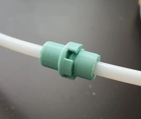 PTFE anti twist