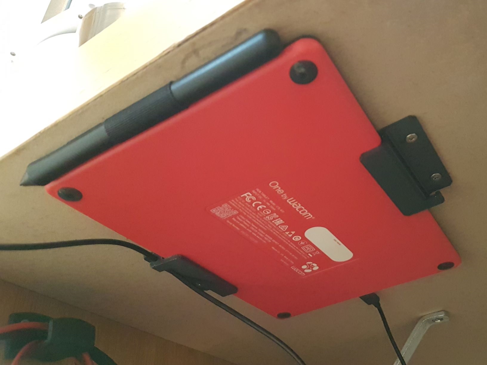 Wacom One Under Desk Mount