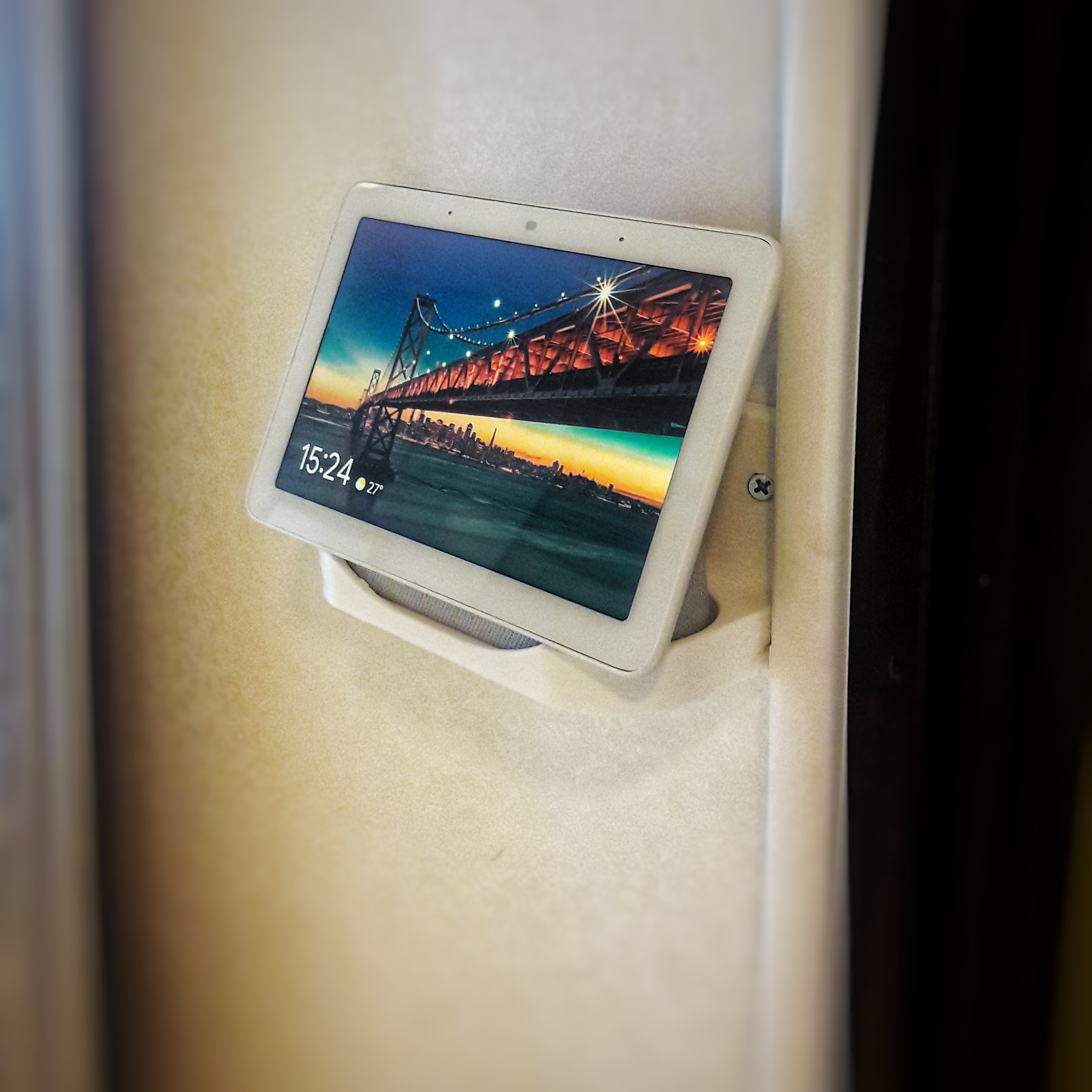 Google Home / Nest Hub Wall Mont