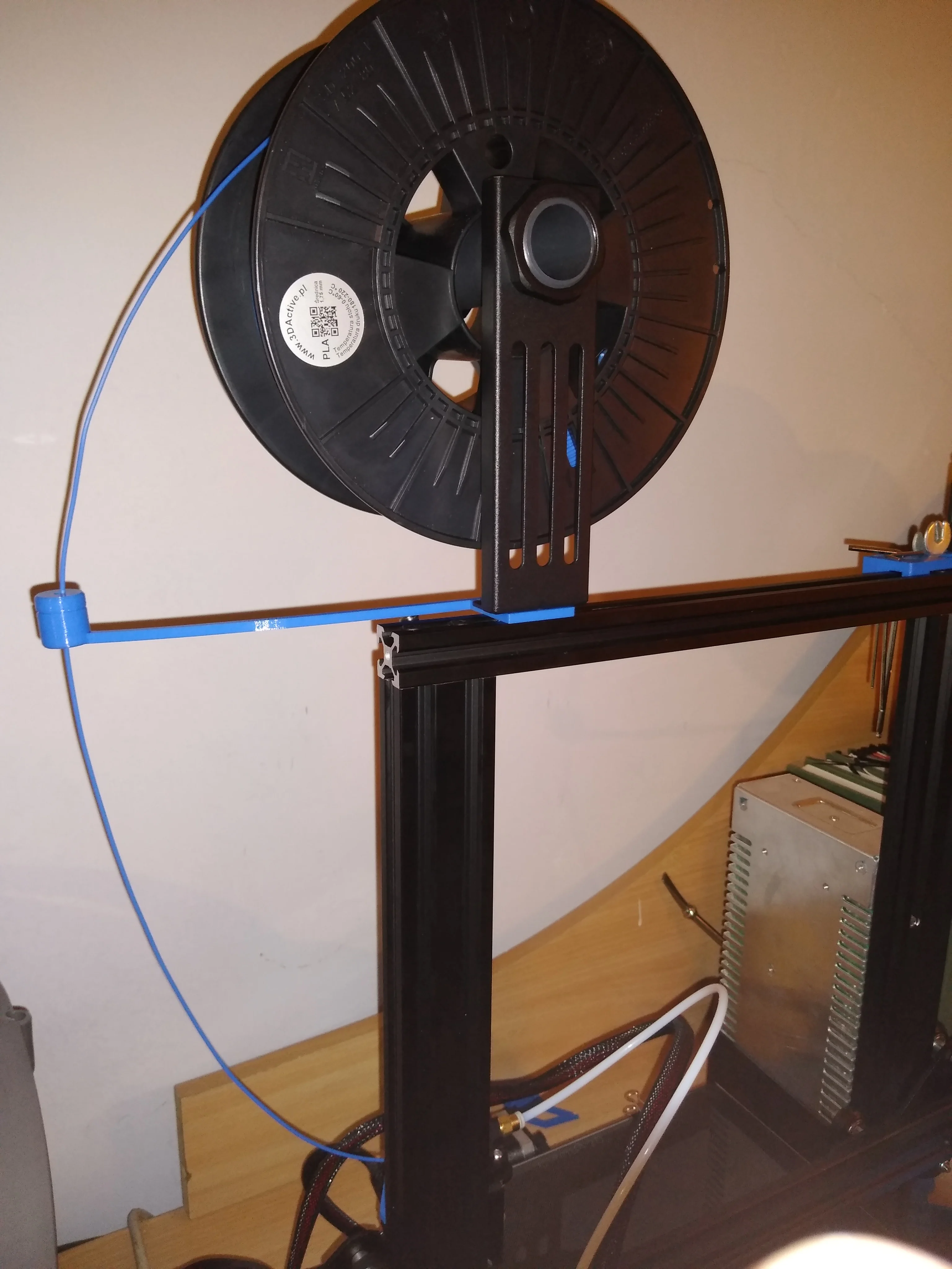 Ender 3 filament guide with dust filter