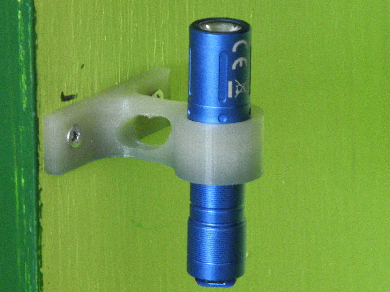 Fenix E01 compatible flashlight wall mount