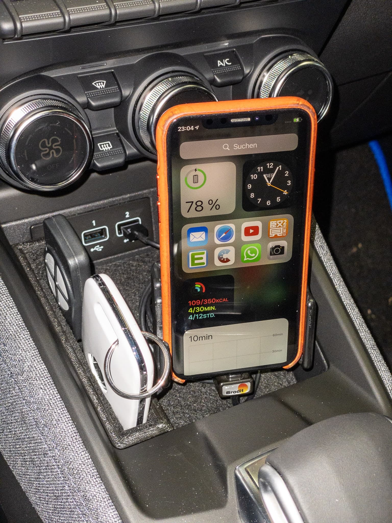 Renault Zoe Ph2 mounting plates for Brodit mobile phone holders