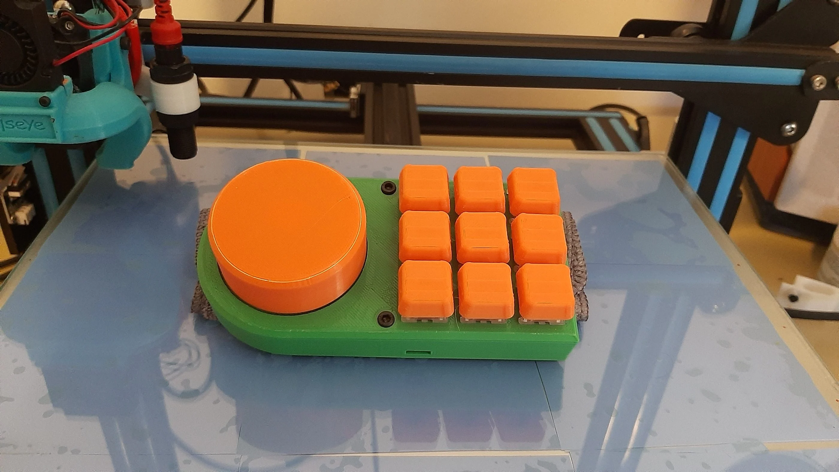 Macro Keyboard with Volume Knob