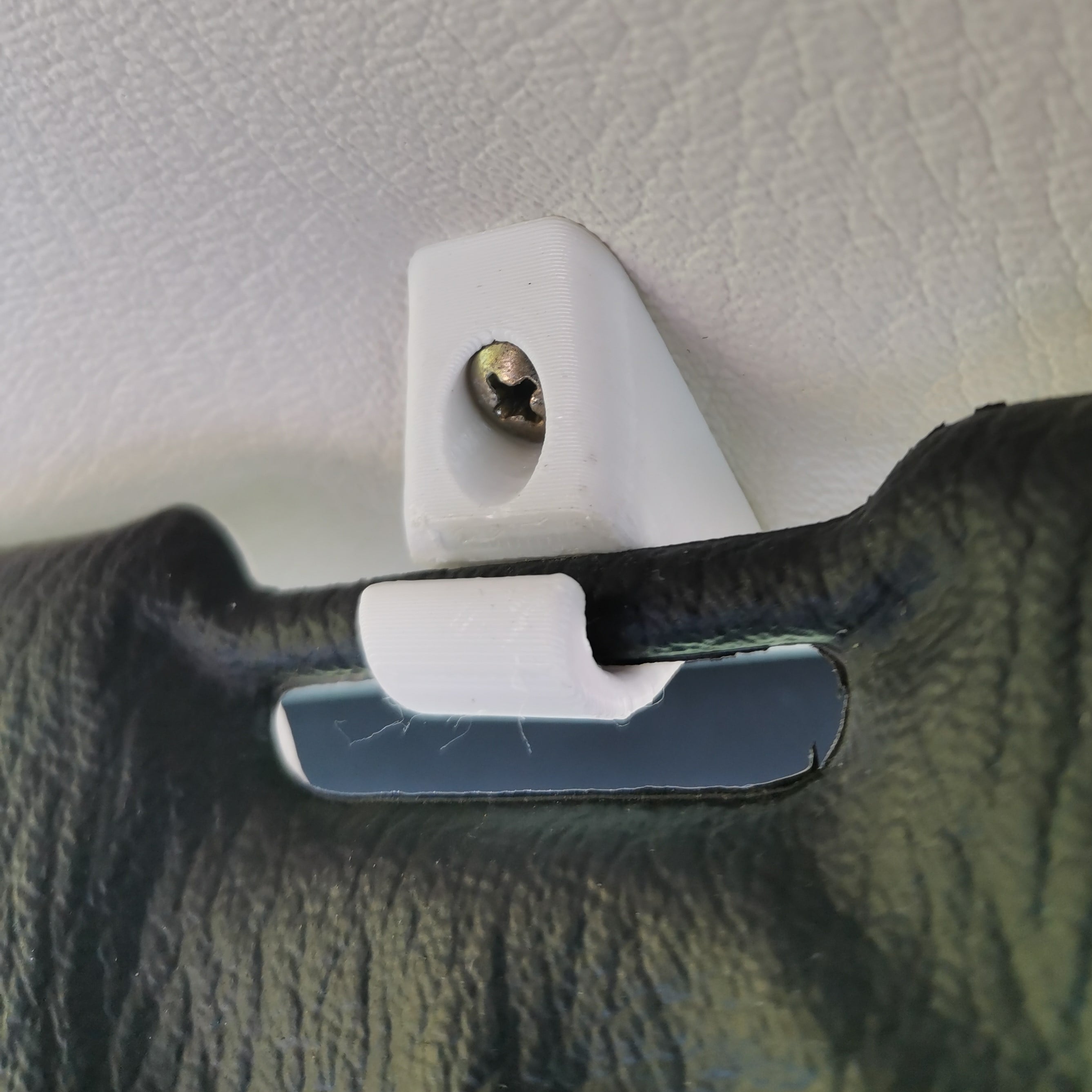 Sun Visor Clip (Volkswagen Passat B1)